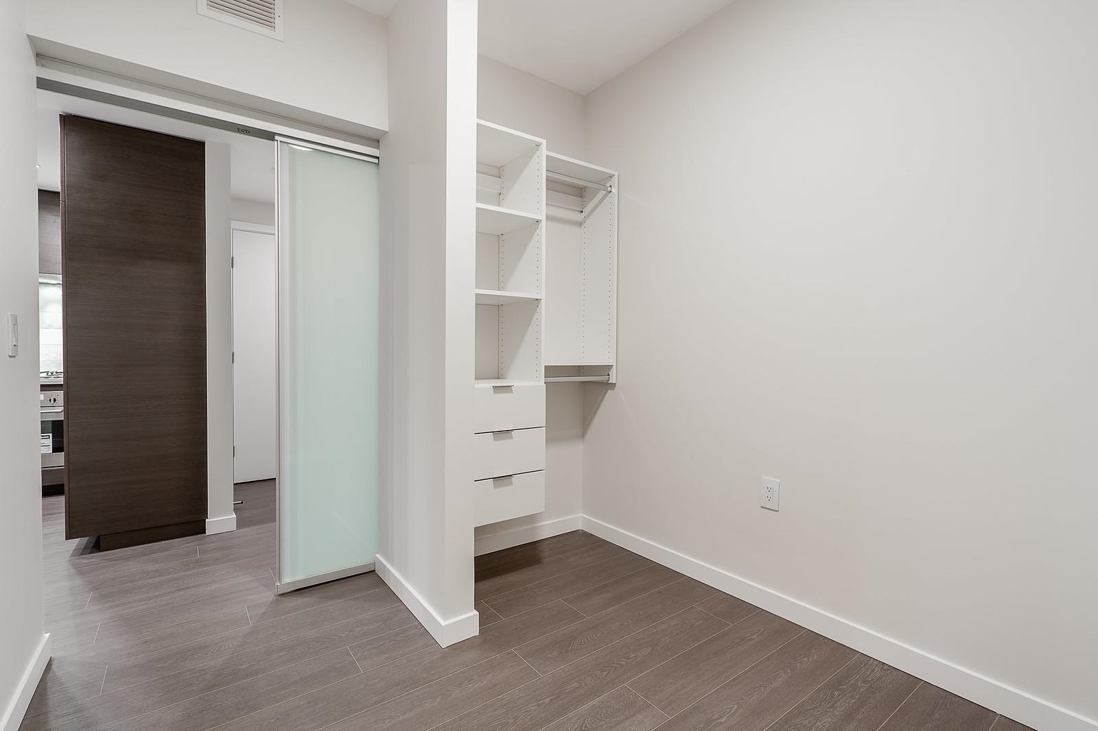 1303 2186 GILMORE AVENUE Unit: 1303