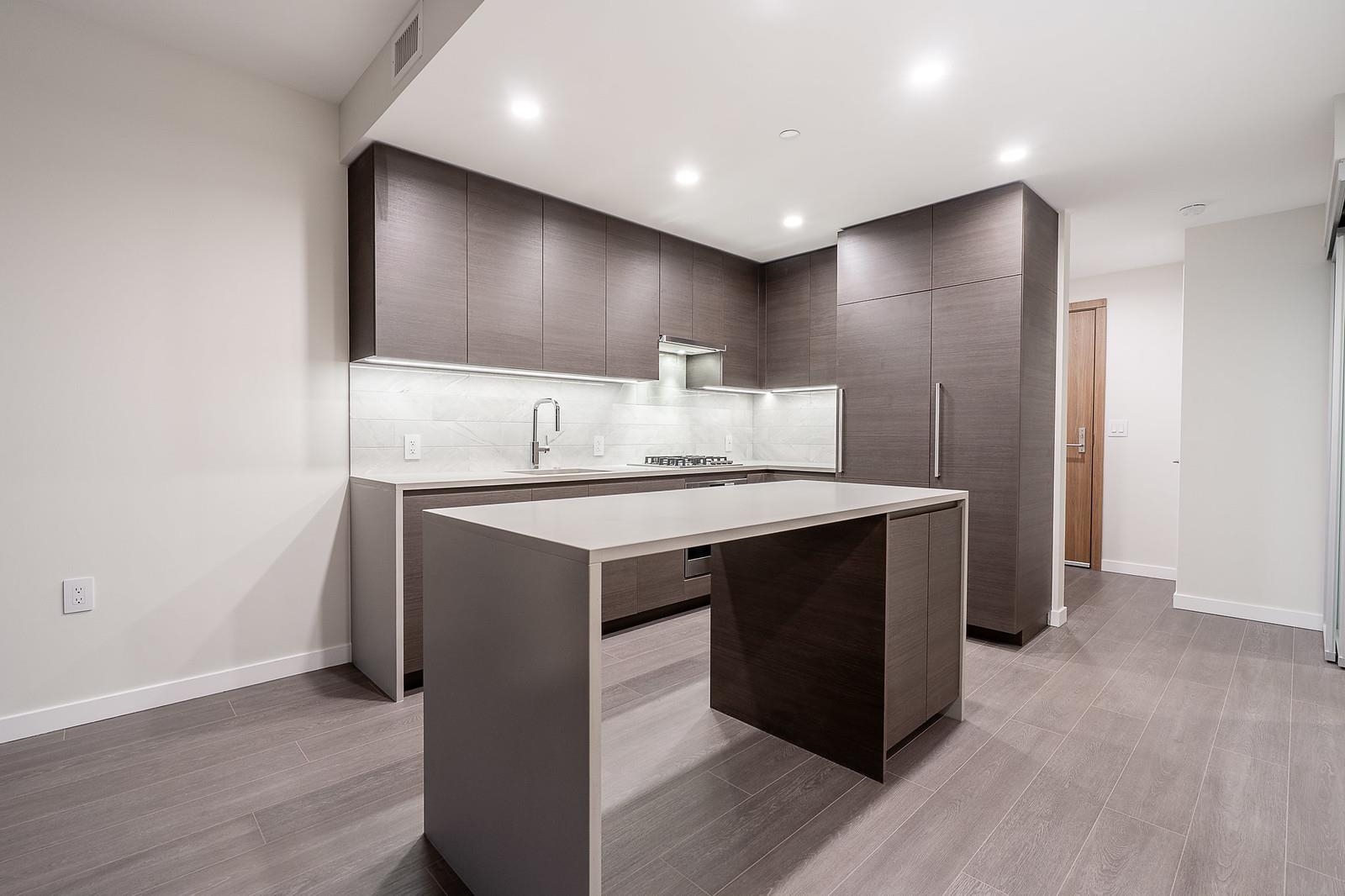 1303 2186 GILMORE AVENUE Unit: 1303
