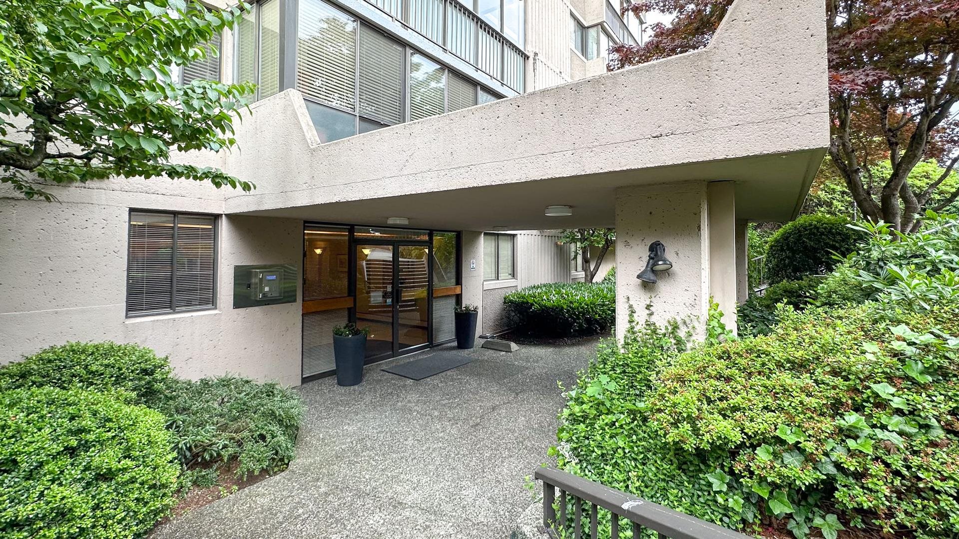 605 555 13TH STREET Unit: 605