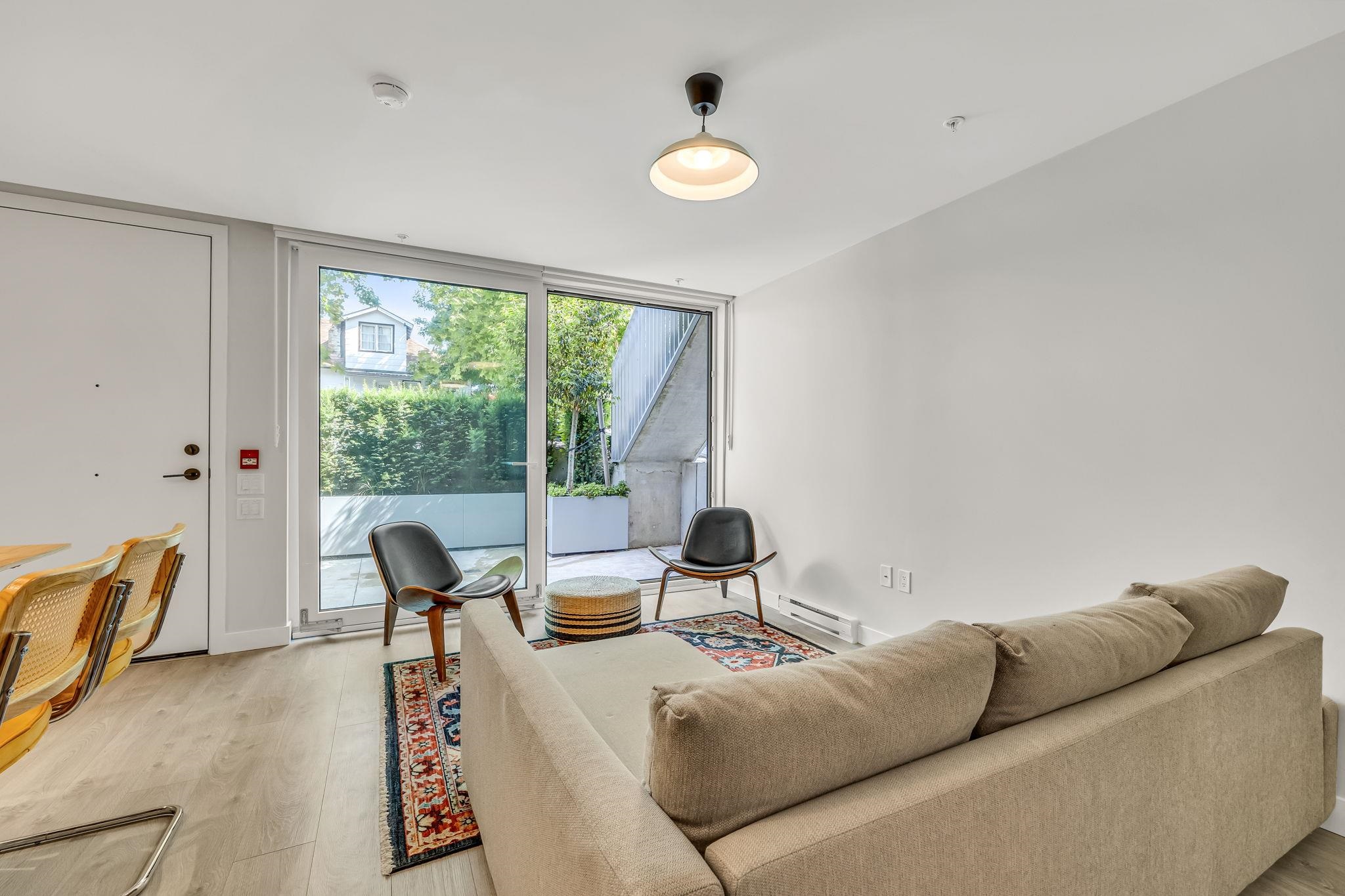 308 E 15TH AVENUE