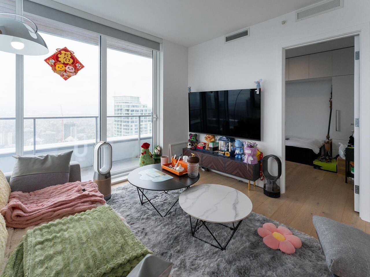 4404 6000 MCKAY AVENUE Unit: 4404