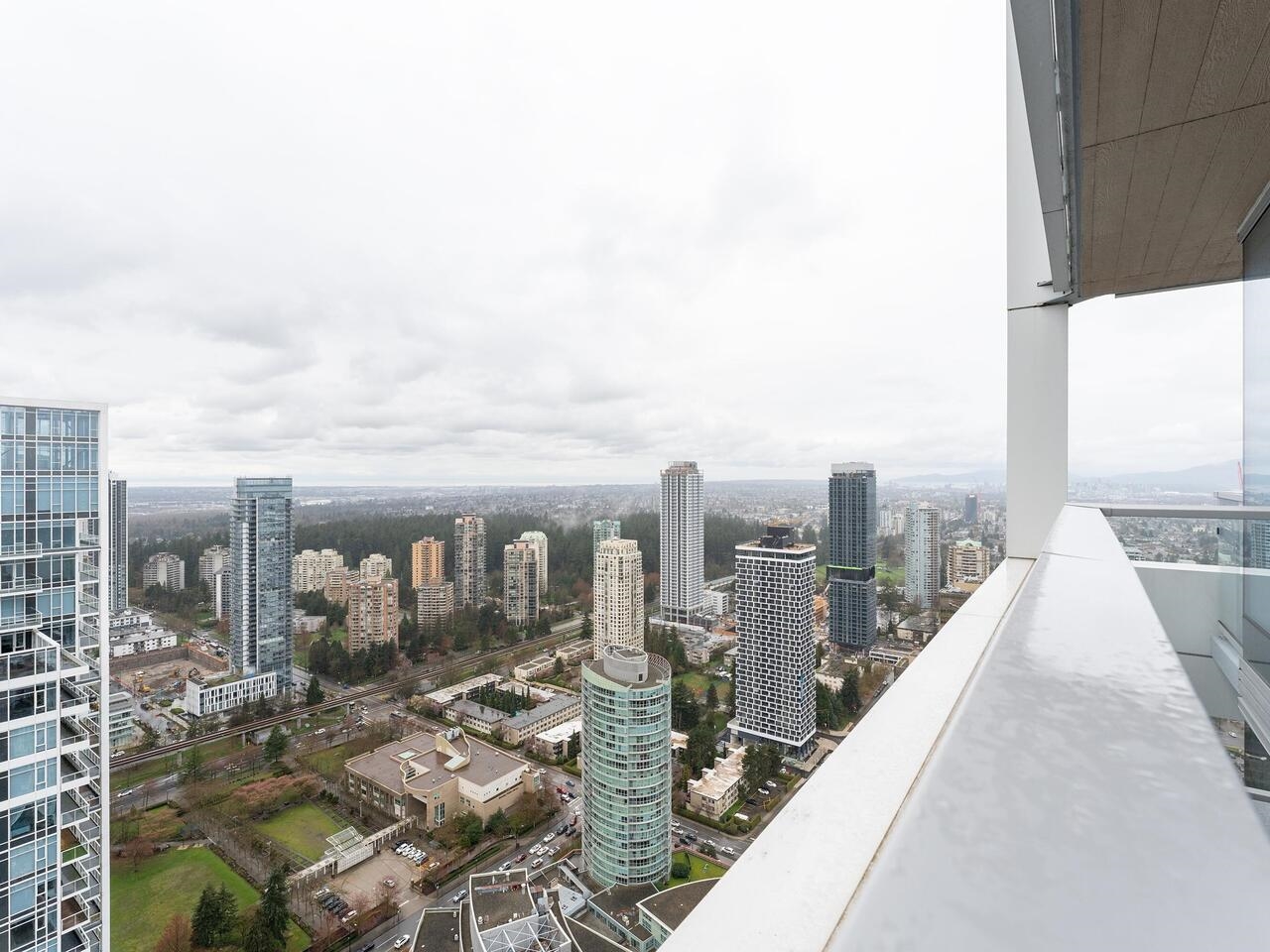 4404 6000 MCKAY AVENUE Unit: 4404