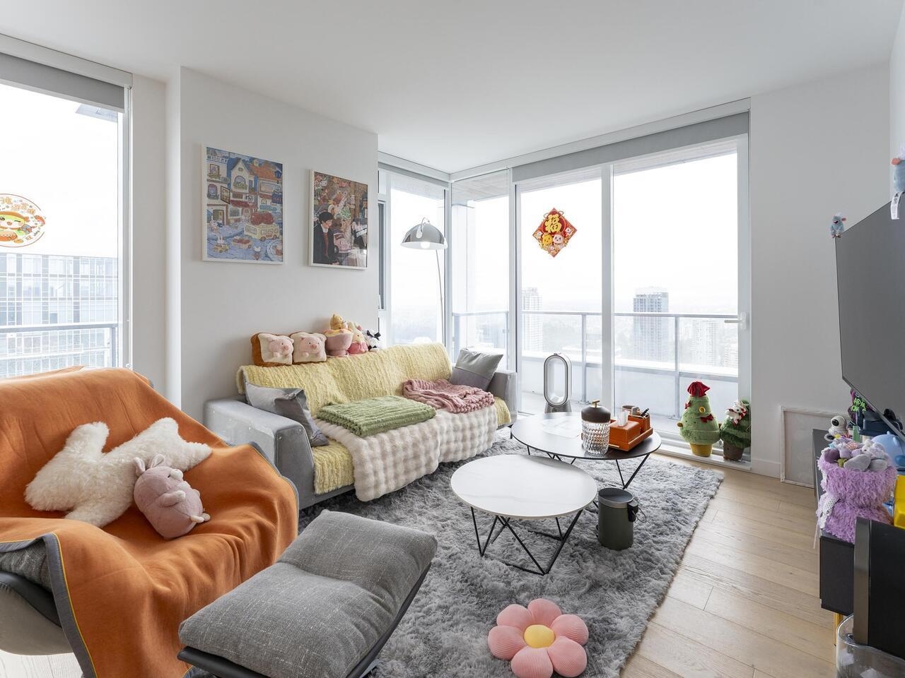 4404 6000 MCKAY AVENUE Unit: 4404