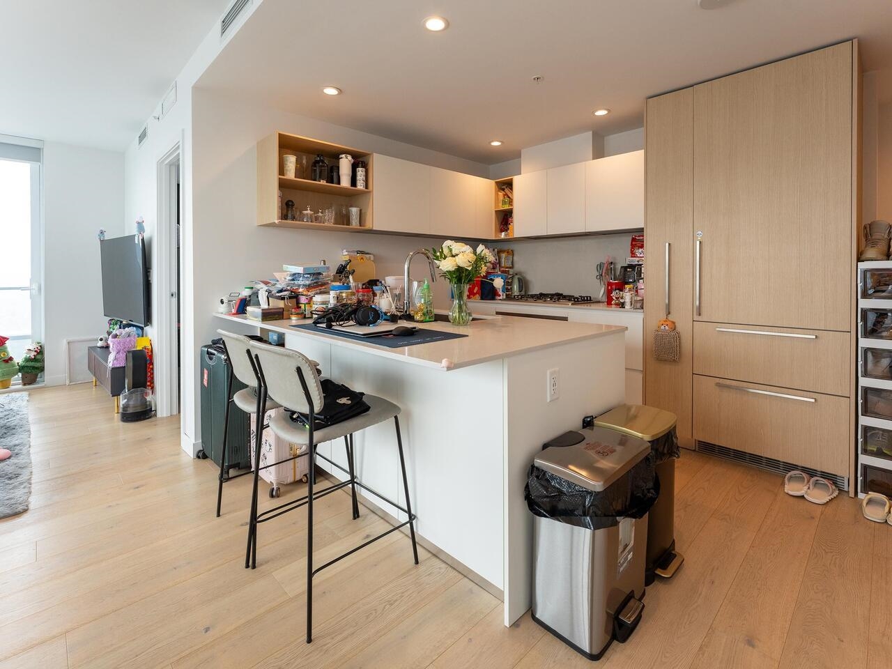 4404 6000 MCKAY AVENUE Unit: 4404