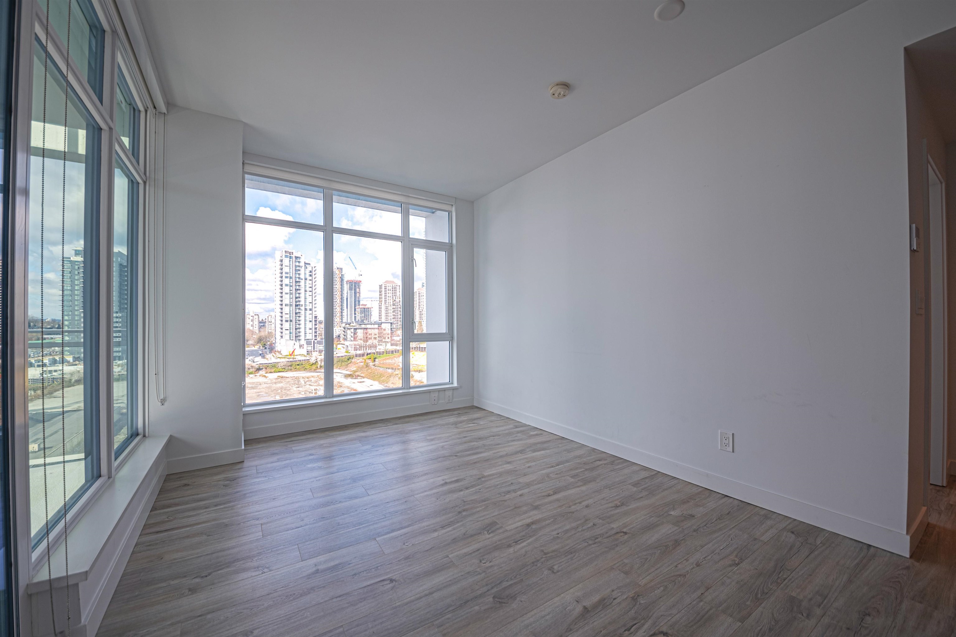903 2288 ALPHA AVENUE Unit: 903
