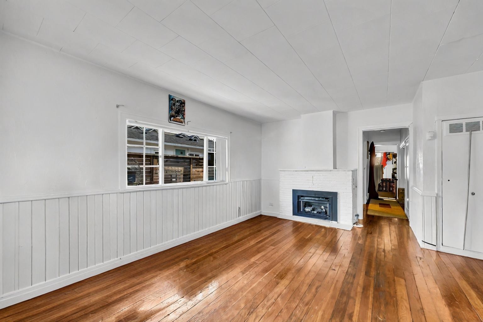 853 MAPLE STREET