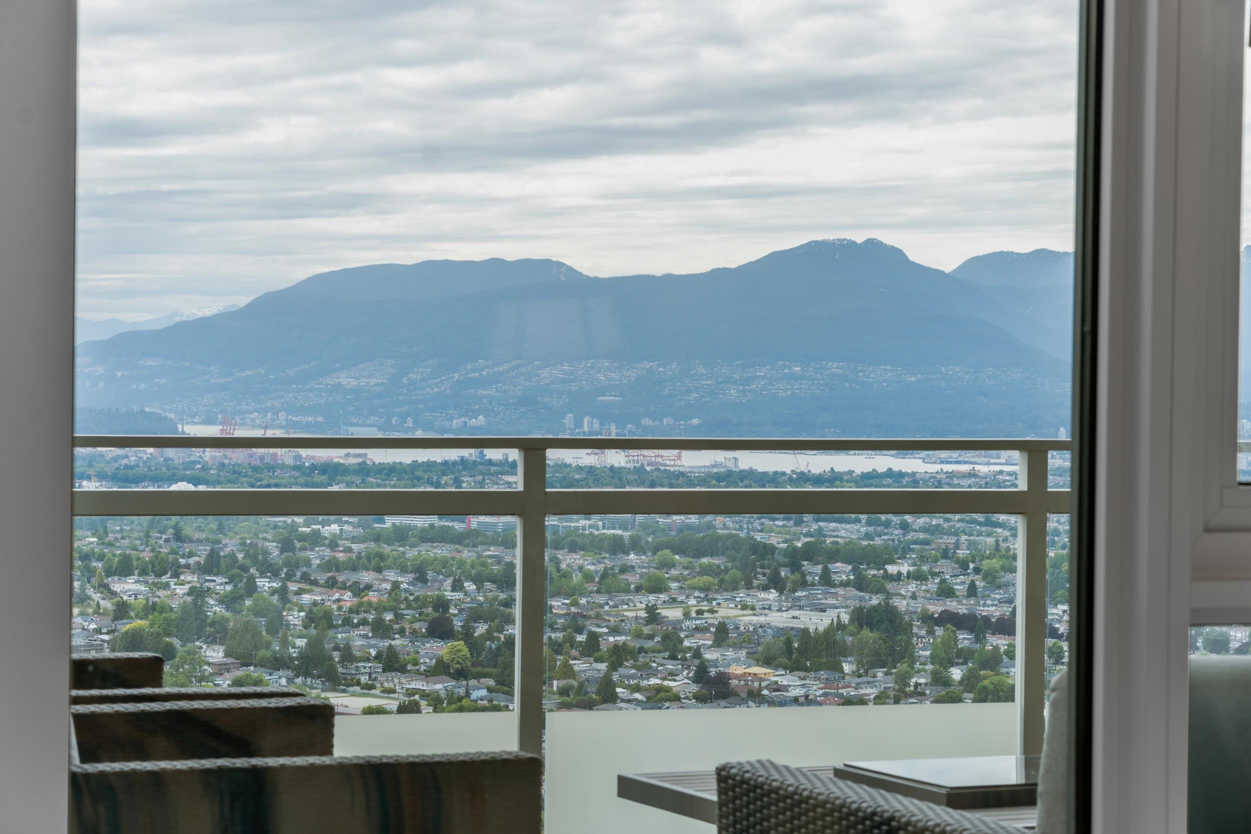4303 4508 HAZEL STREET Unit: 4303