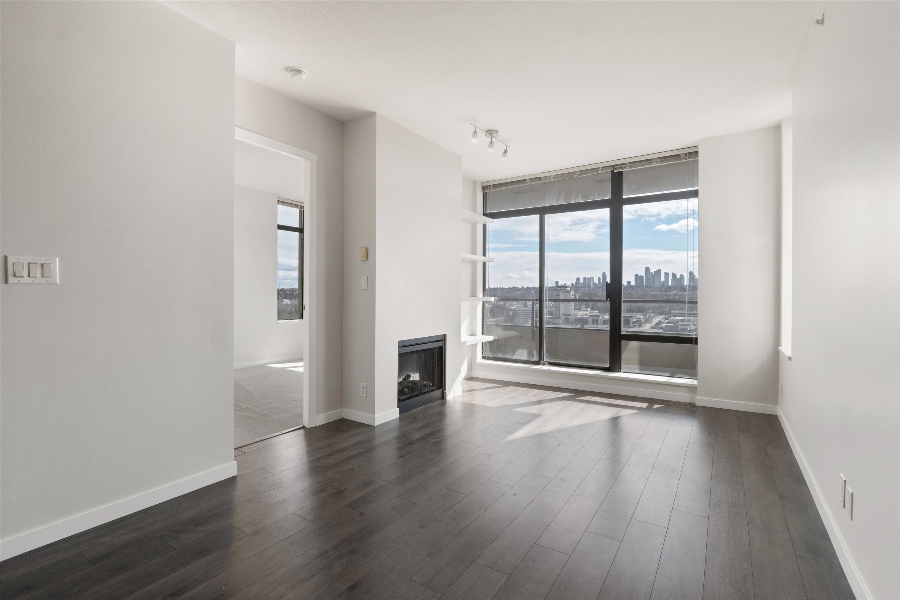 1902 2355 MADISON AVENUE Unit: 1902