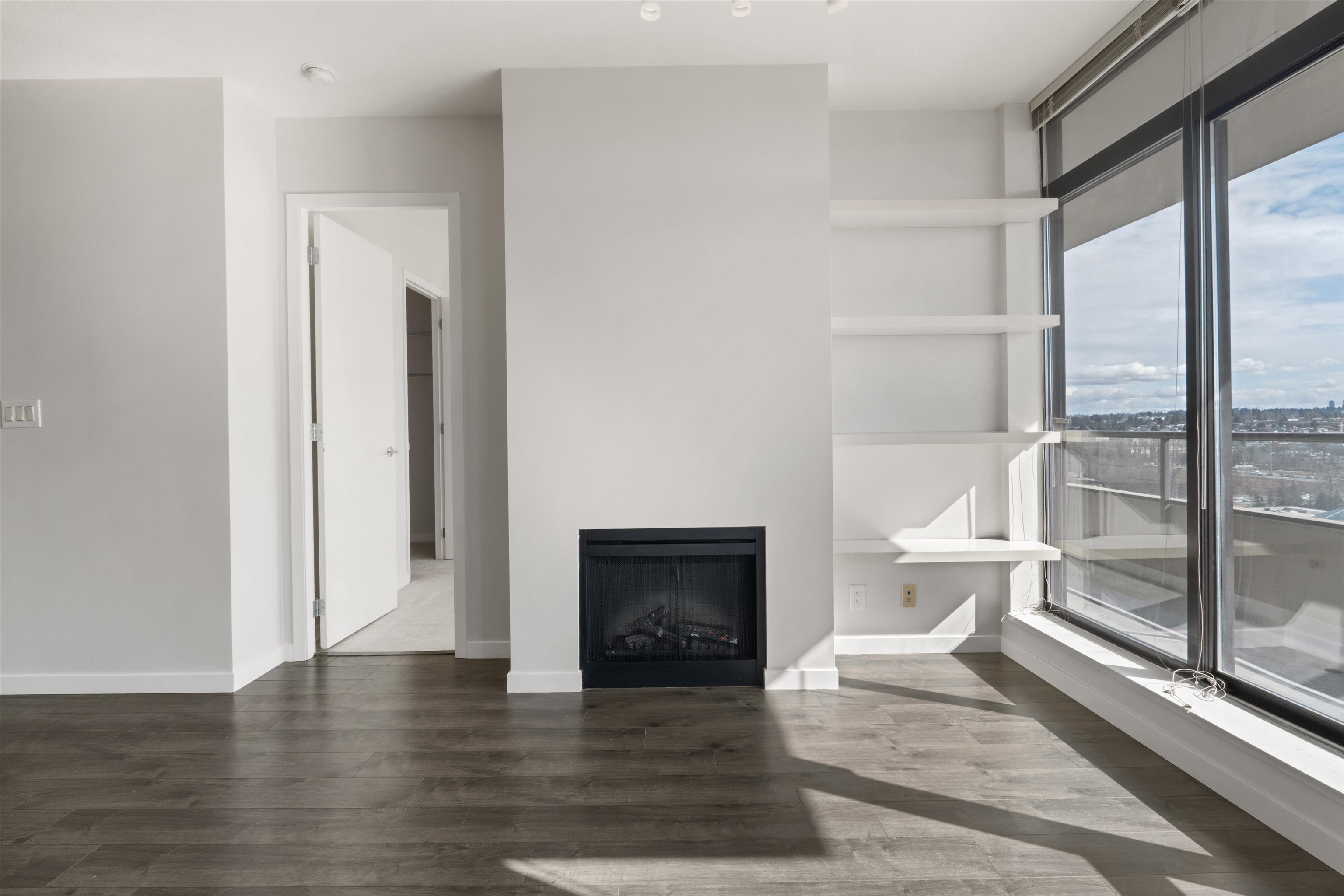 1902 2355 MADISON AVENUE Unit: 1902