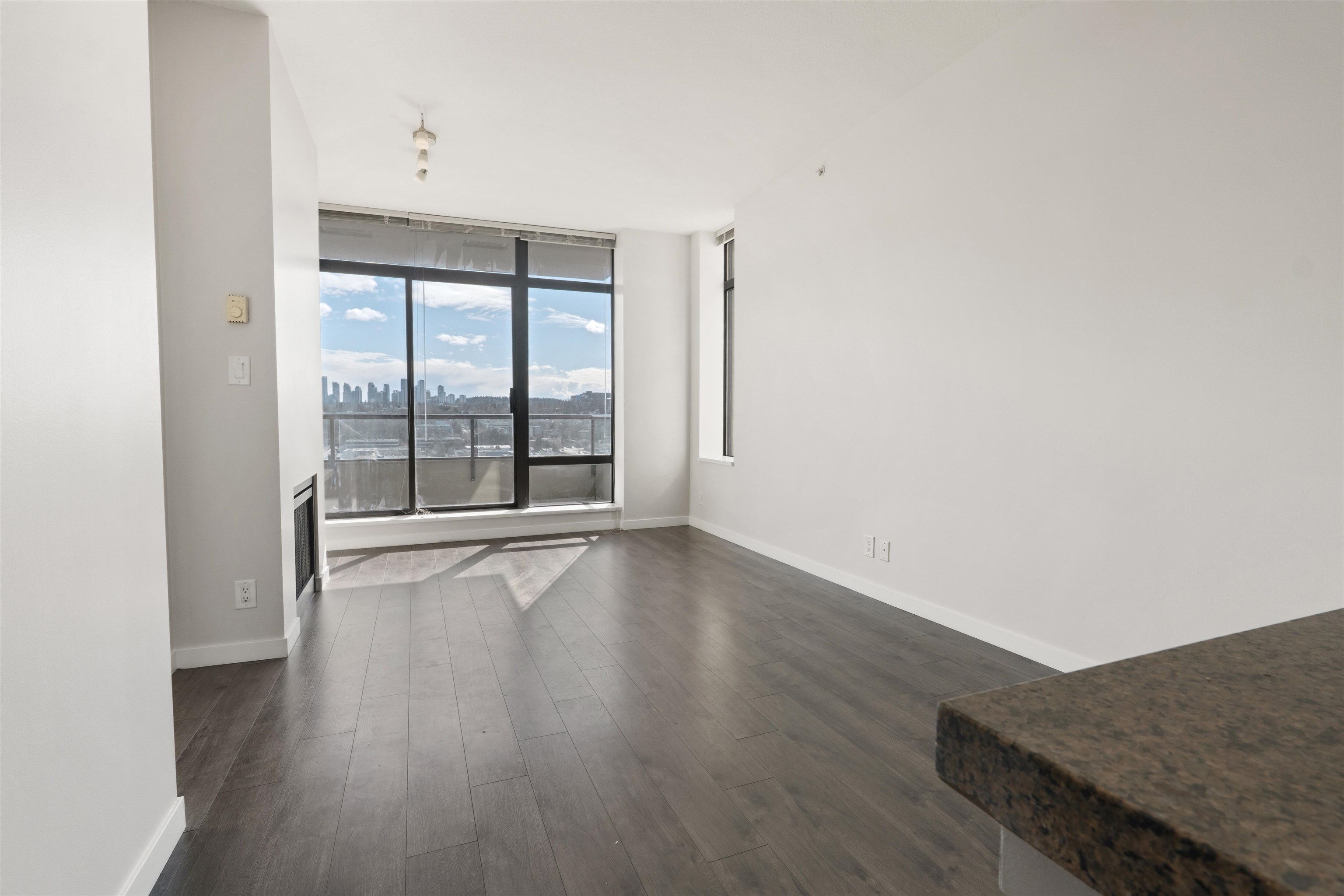 1902 2355 MADISON AVENUE Unit: 1902