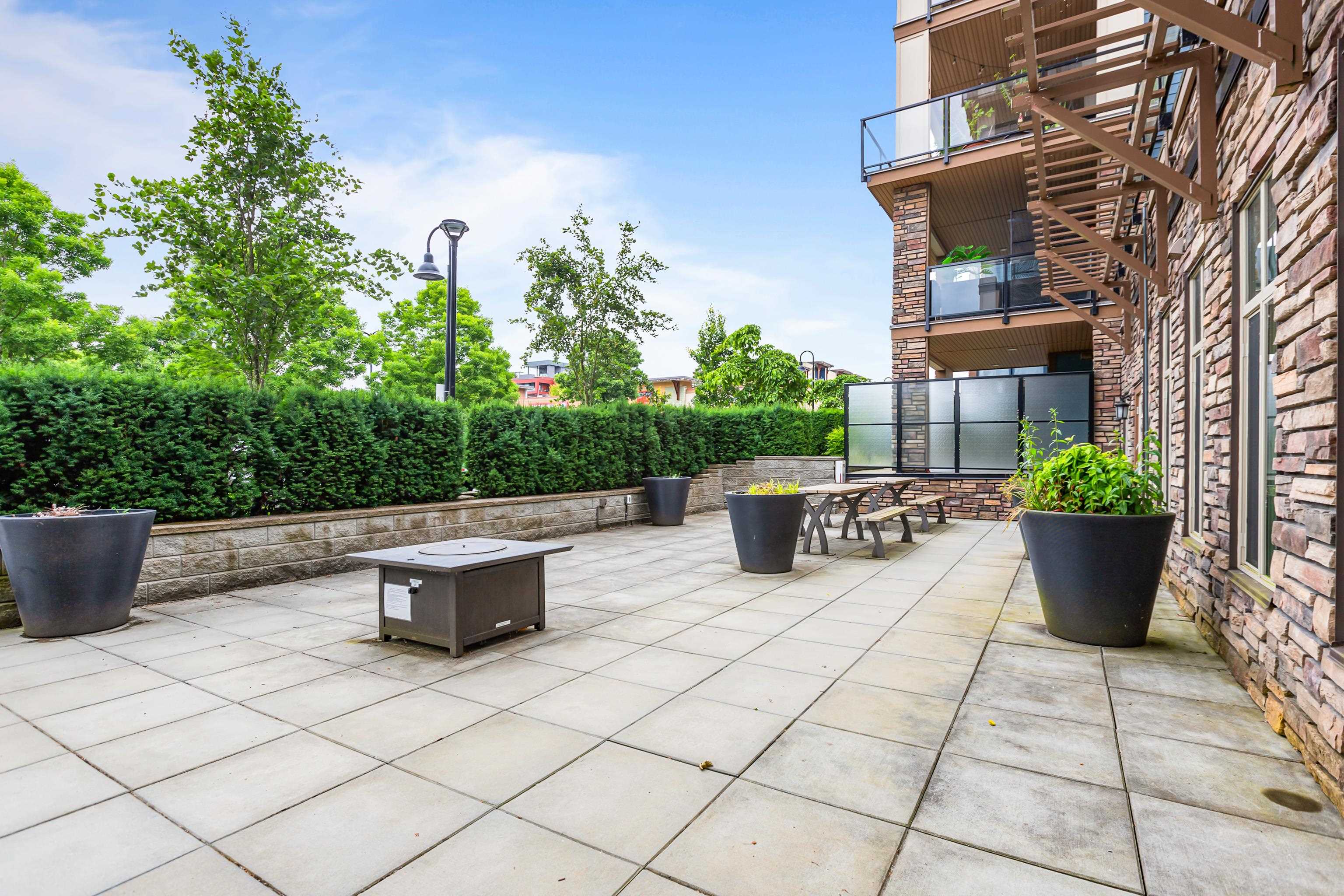 322 20673 78 AVENUE Unit: 322