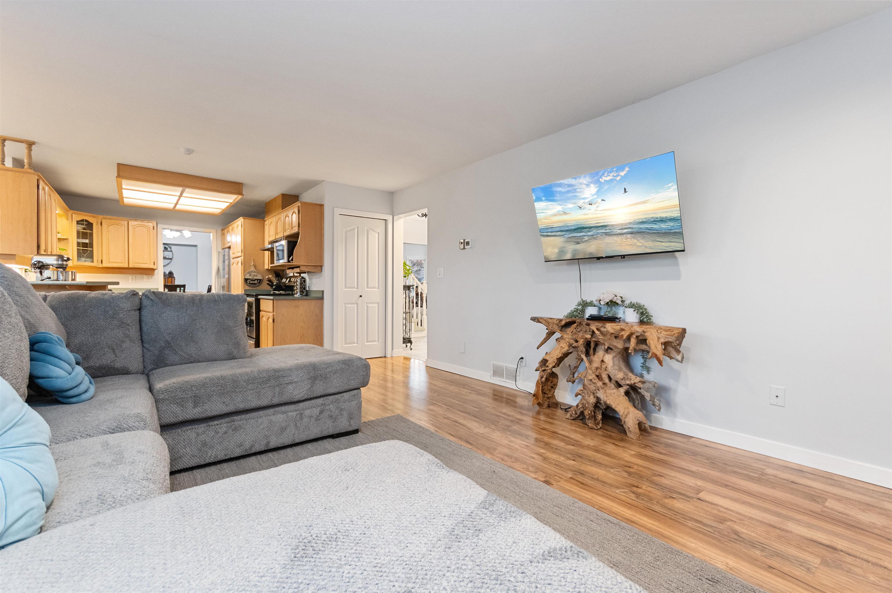 10030 SUSSEX DRIVE