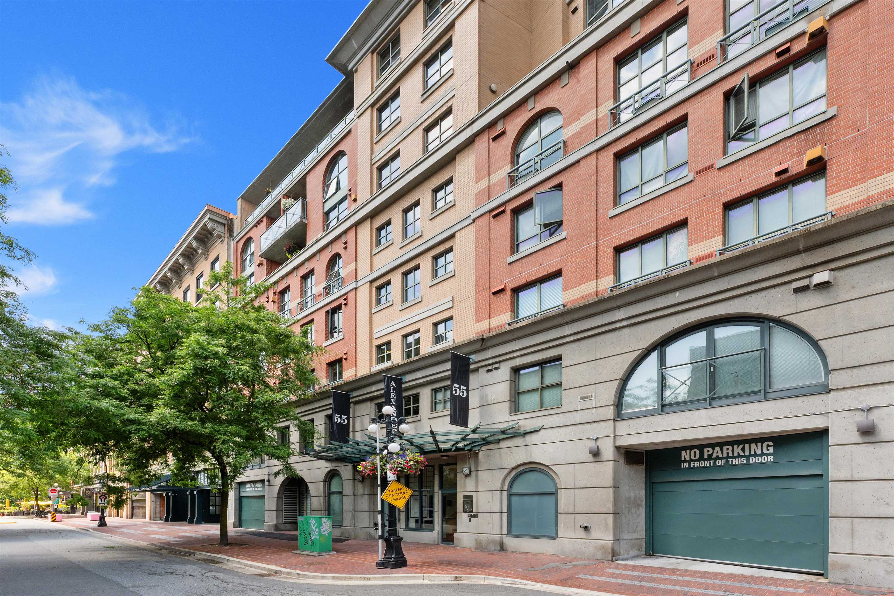 604 55 ALEXANDER STREET Unit: 604