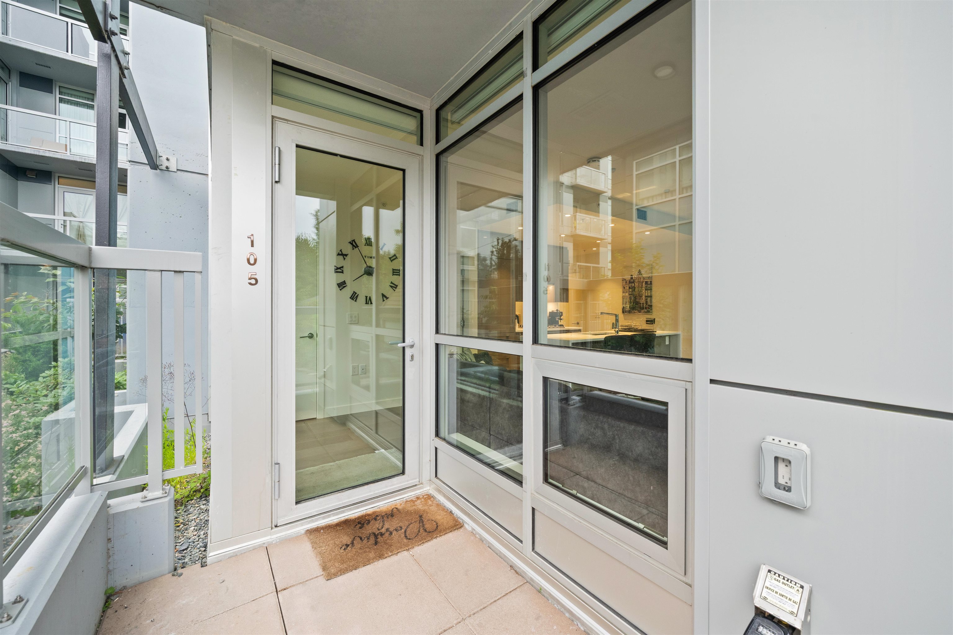 105 5289 CAMBIE STREET Unit: 105