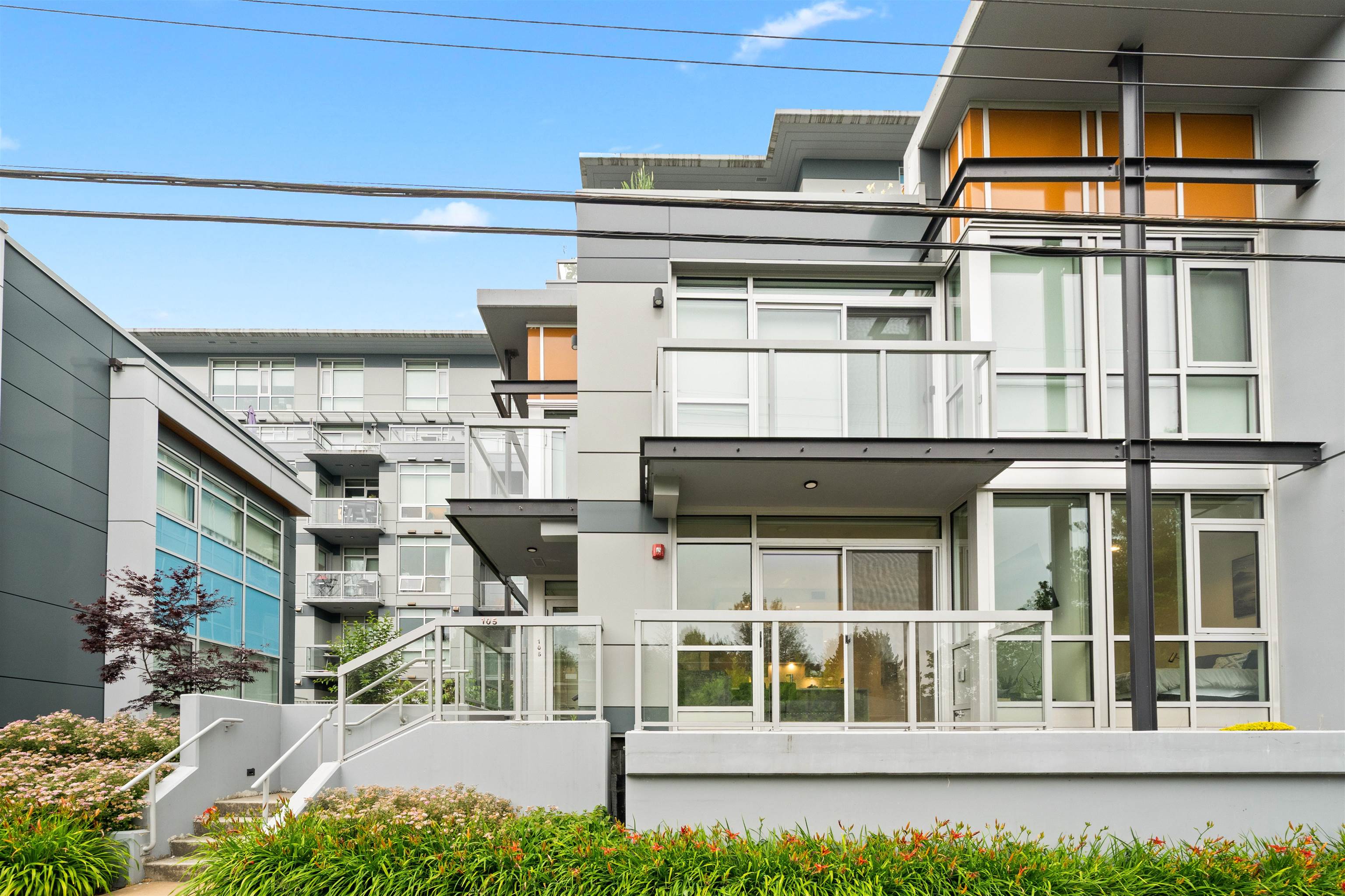 105 5289 CAMBIE STREET Unit: 105