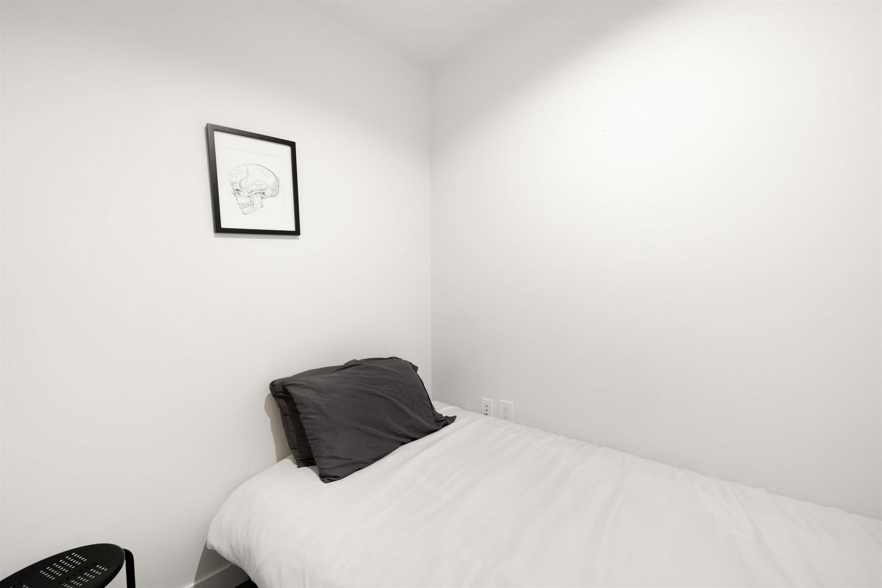 105 5289 CAMBIE STREET Unit: 105