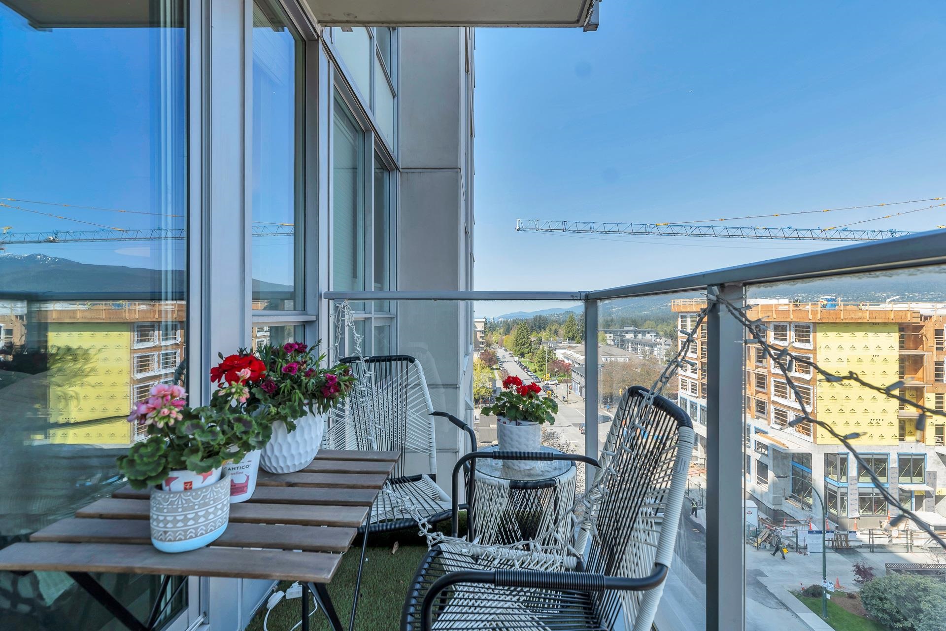 704 135 E 17TH STREET Unit: 704