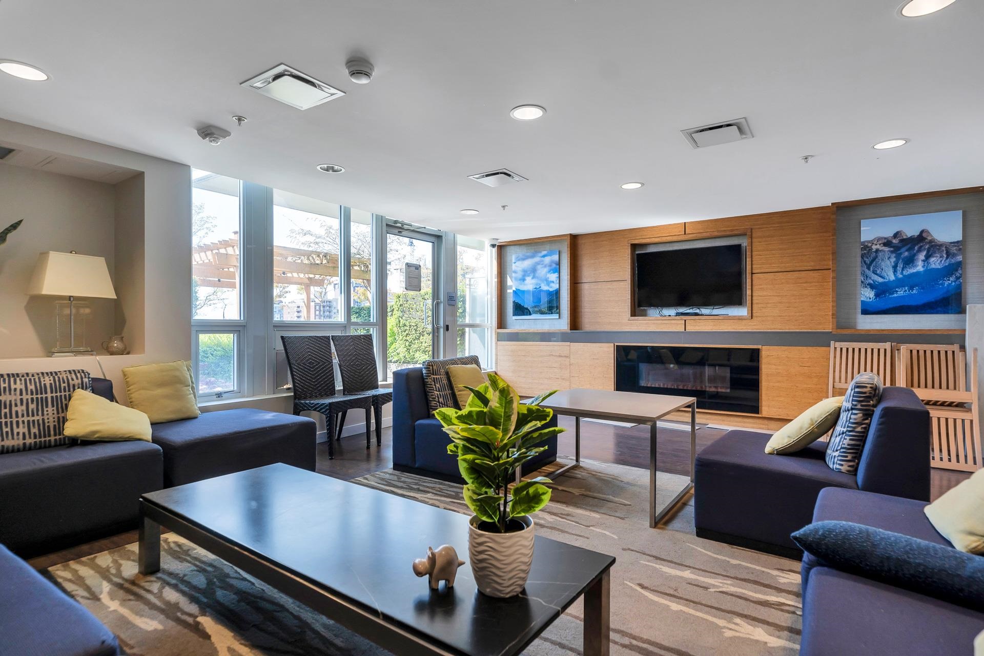 704 135 E 17TH STREET Unit: 704
