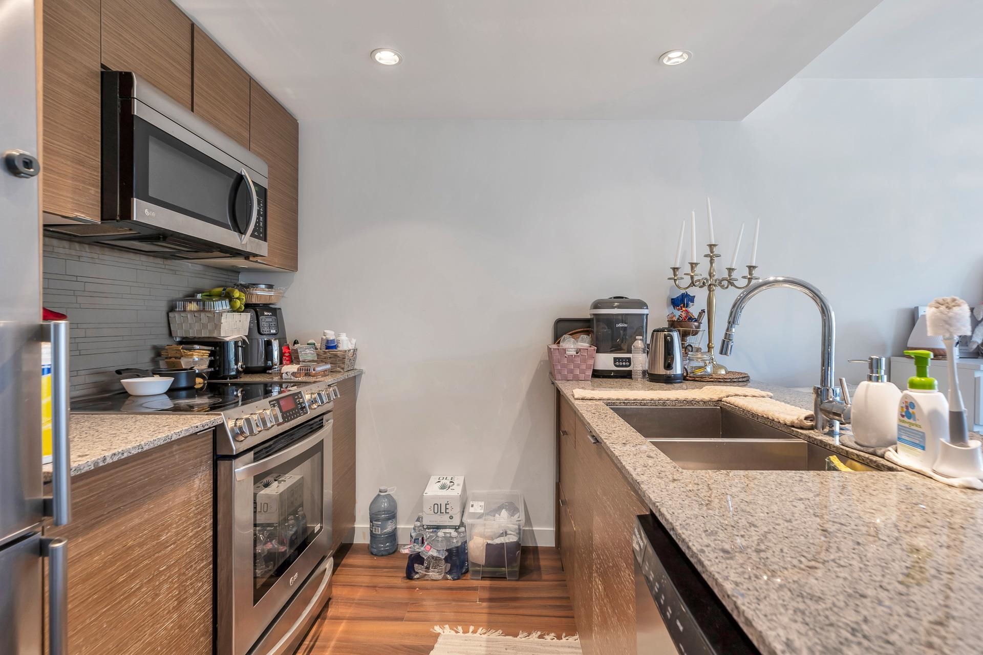 704 135 E 17TH STREET Unit: 704