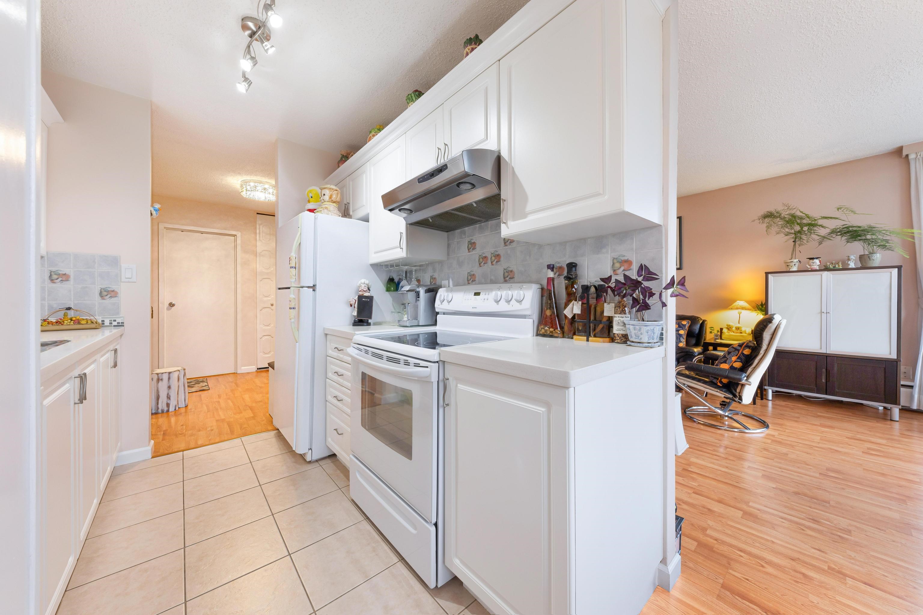 901 740 HAMILTON STREET Unit: 901