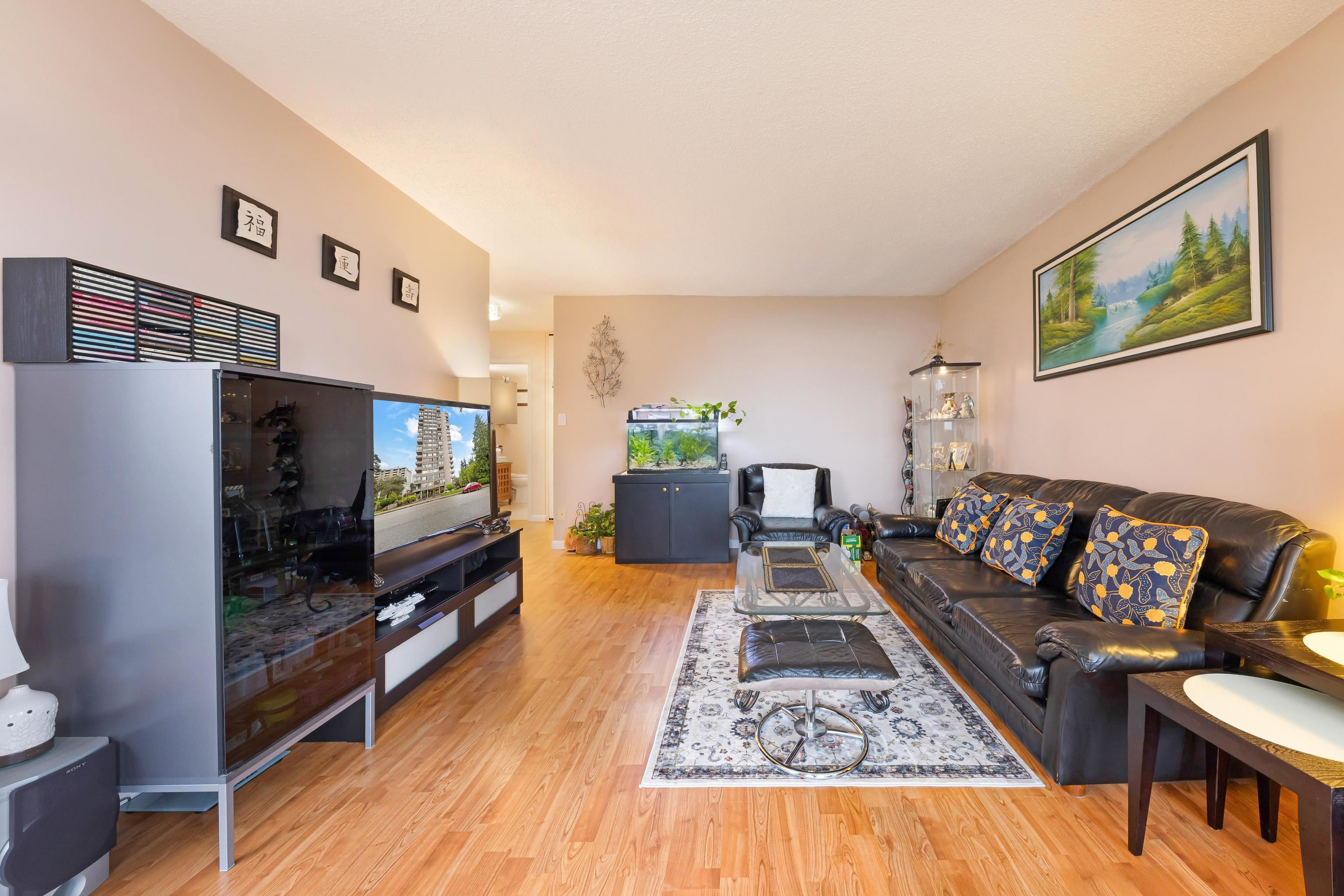901 740 HAMILTON STREET Unit: 901