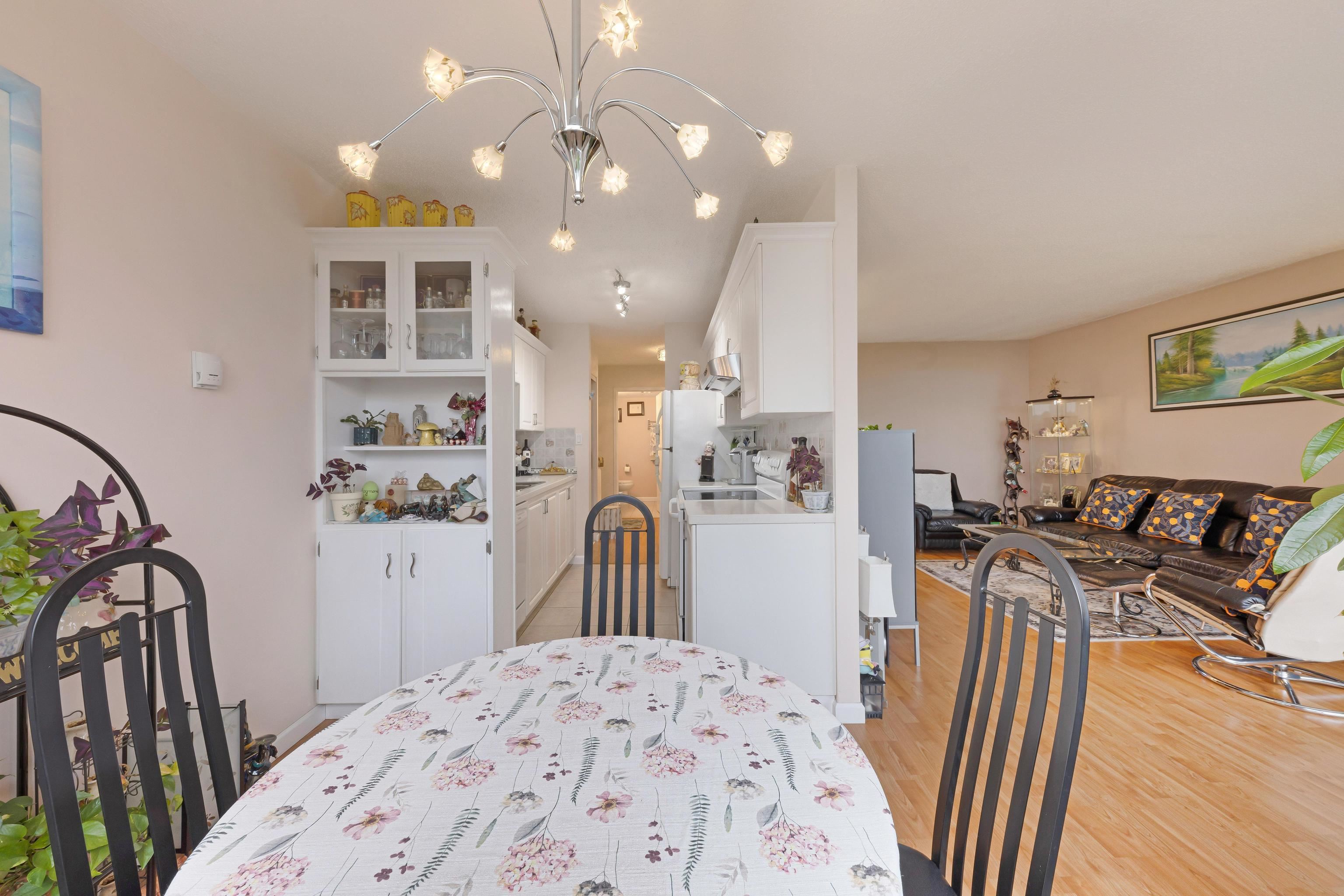 901 740 HAMILTON STREET Unit: 901
