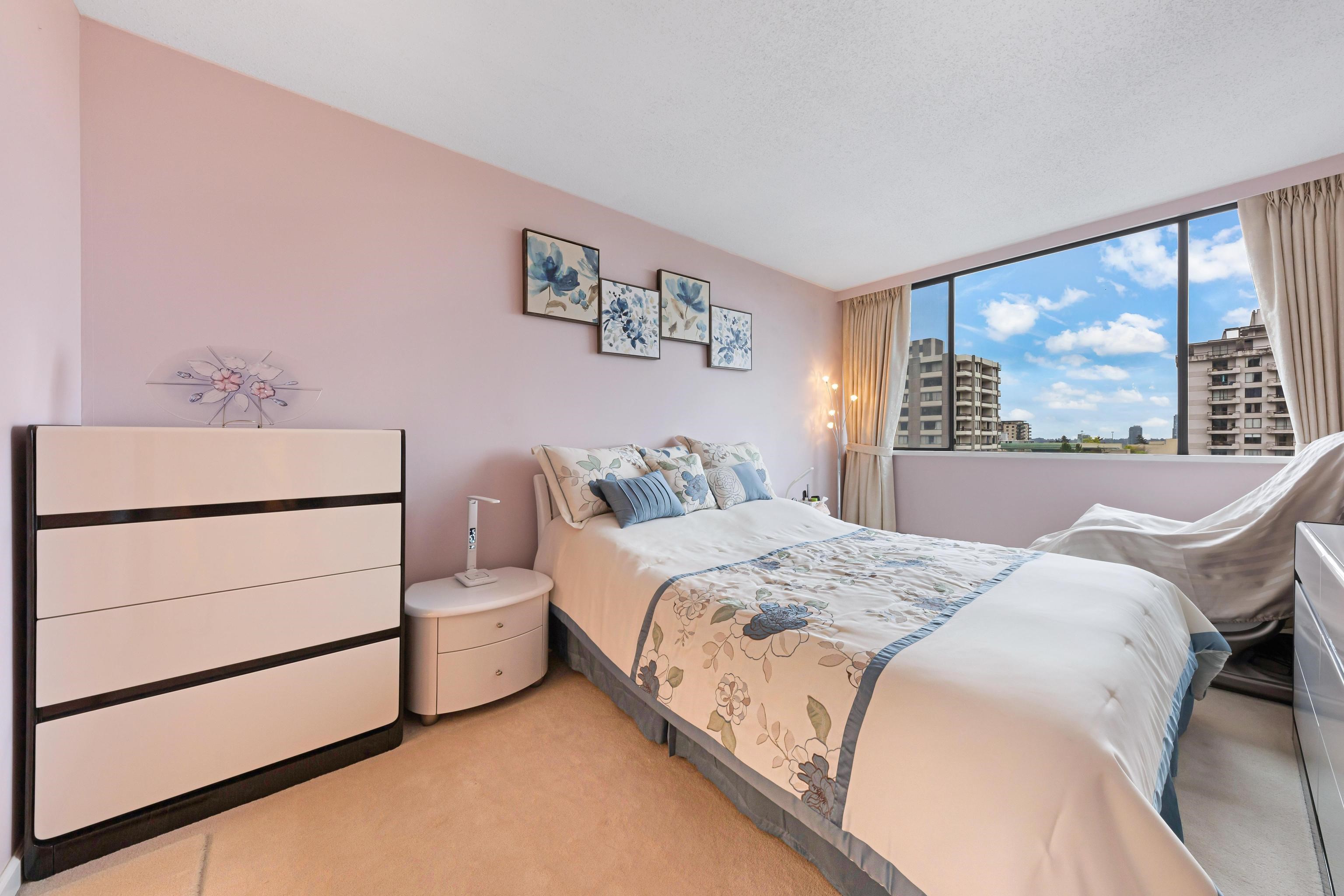 901 740 HAMILTON STREET Unit: 901