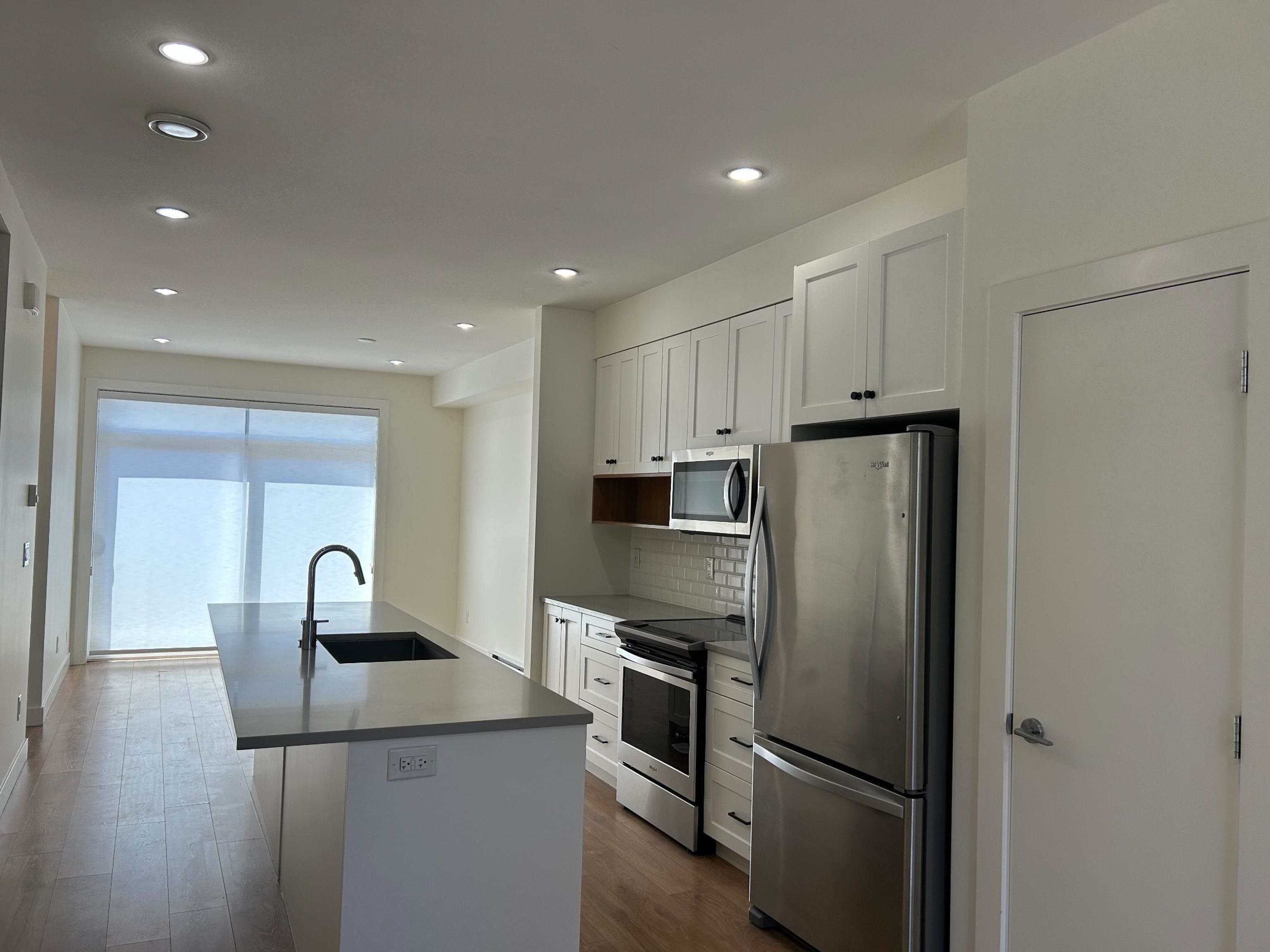 37 27735 ROUNDHOUSE DRIVE Unit: 37