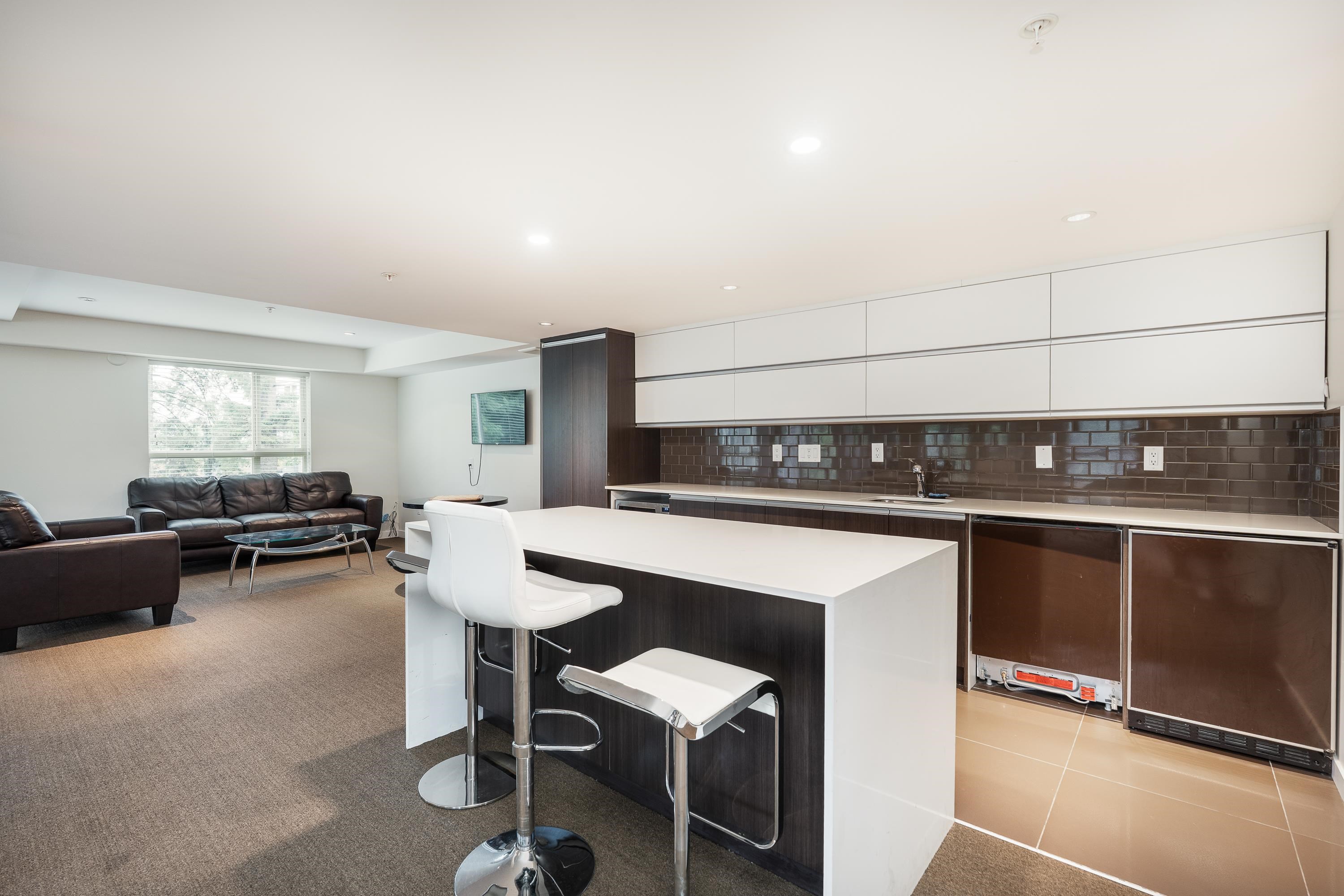 205 8695 160 STREET Unit: 205