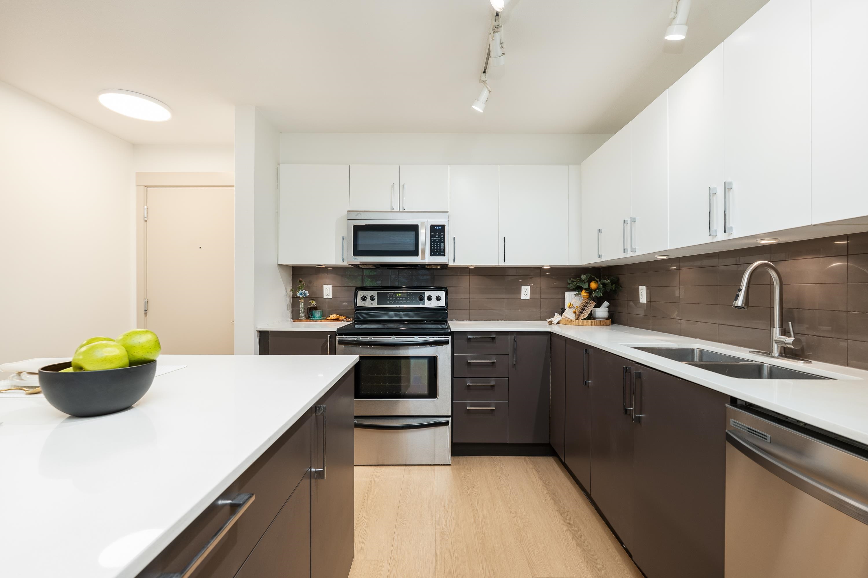 205 8695 160 STREET Unit: 205