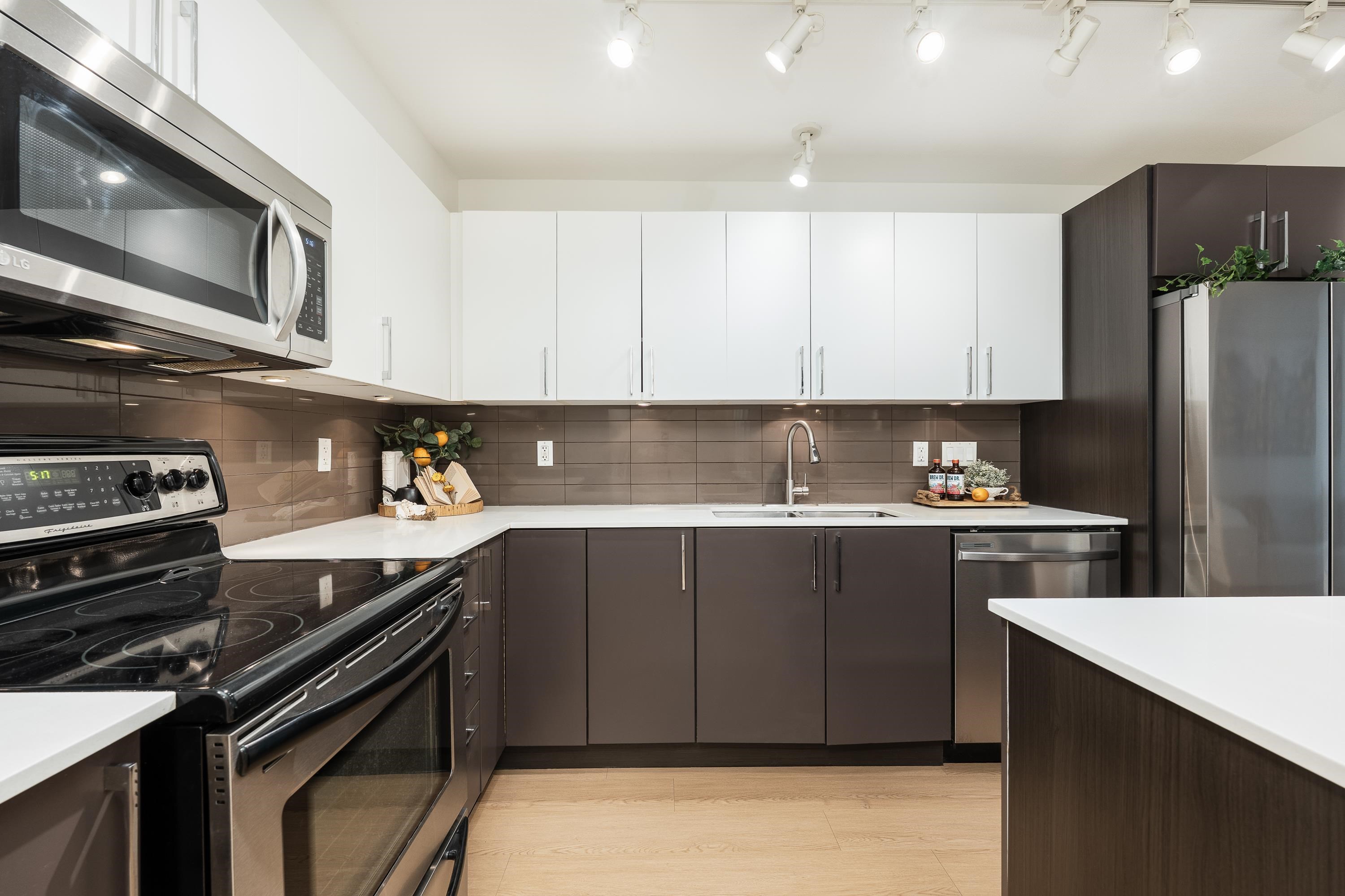205 8695 160 STREET Unit: 205