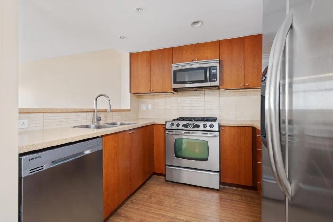 608 8120 LANSDOWNE ROAD Unit: 608