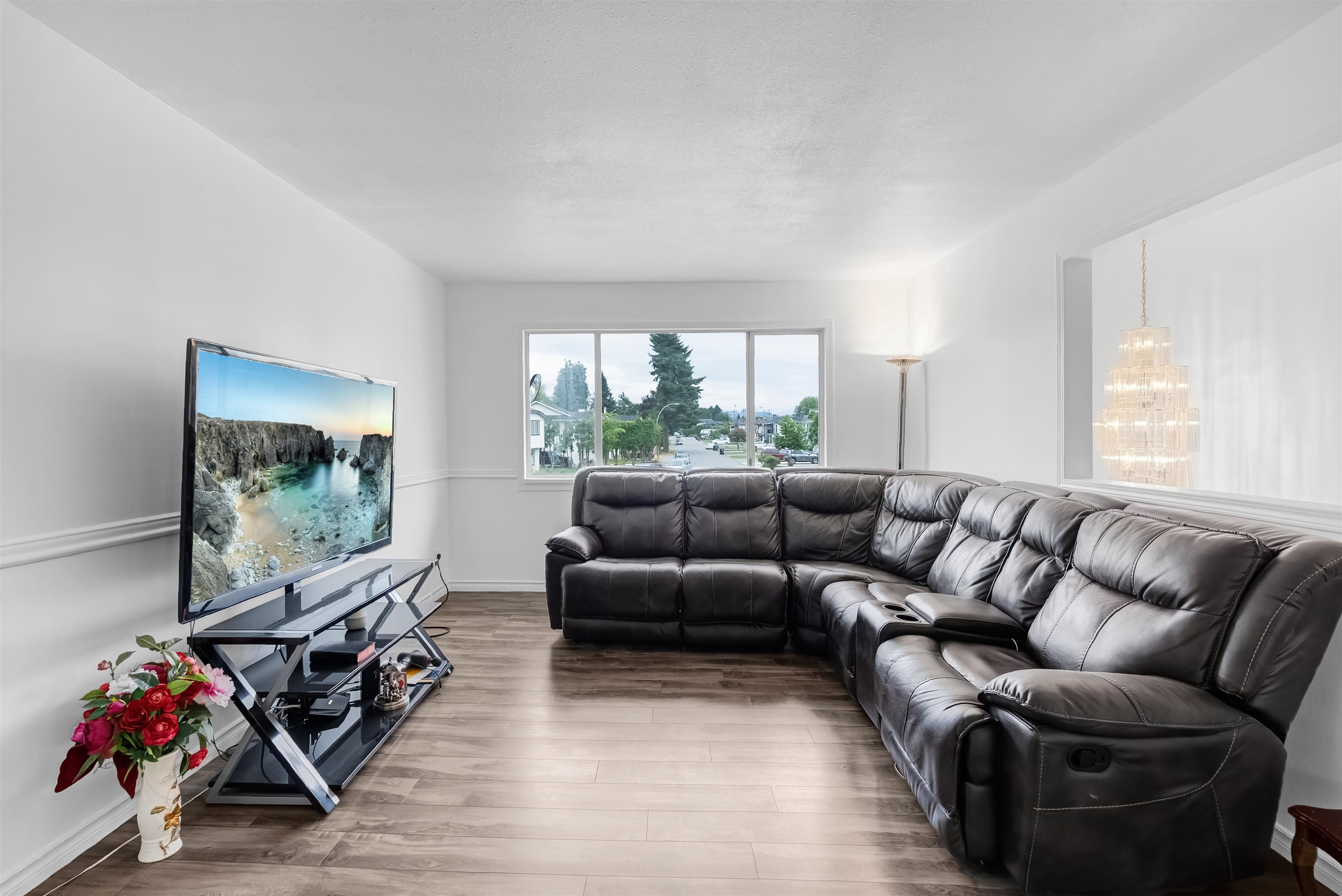 31816 SATURNA CRESCENT