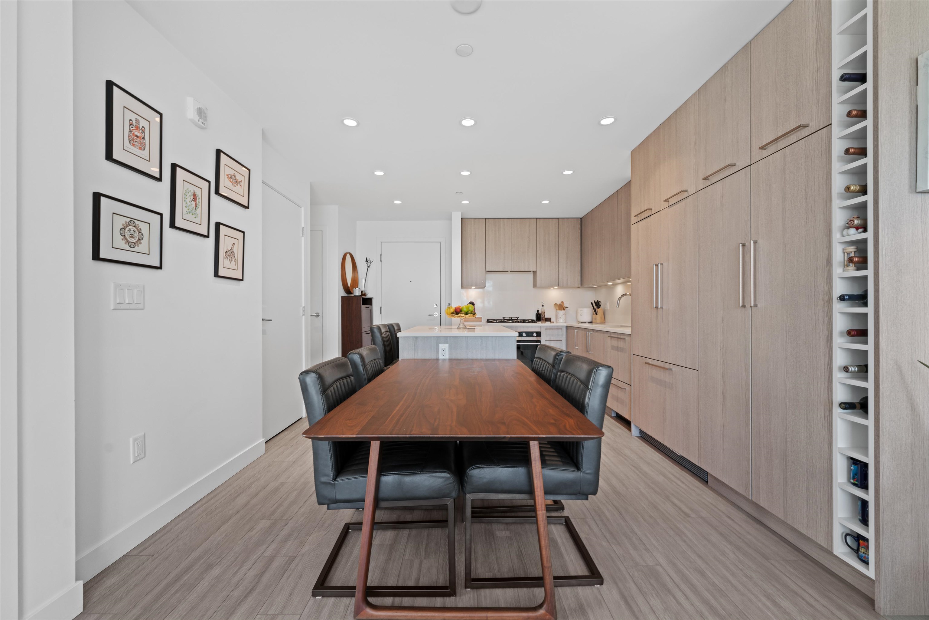 305 747 E 3RD STREET Unit: 305