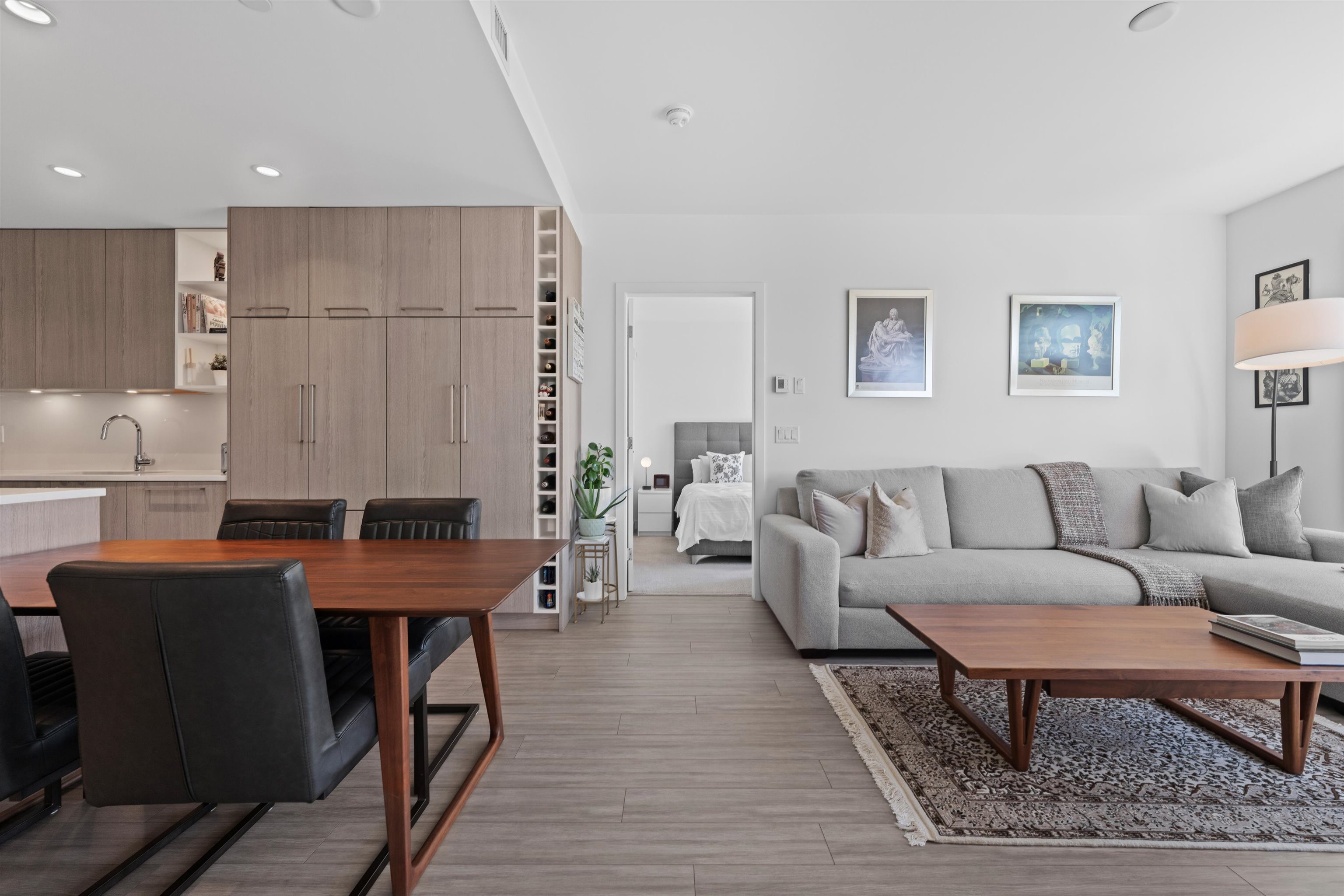305 747 E 3RD STREET Unit: 305