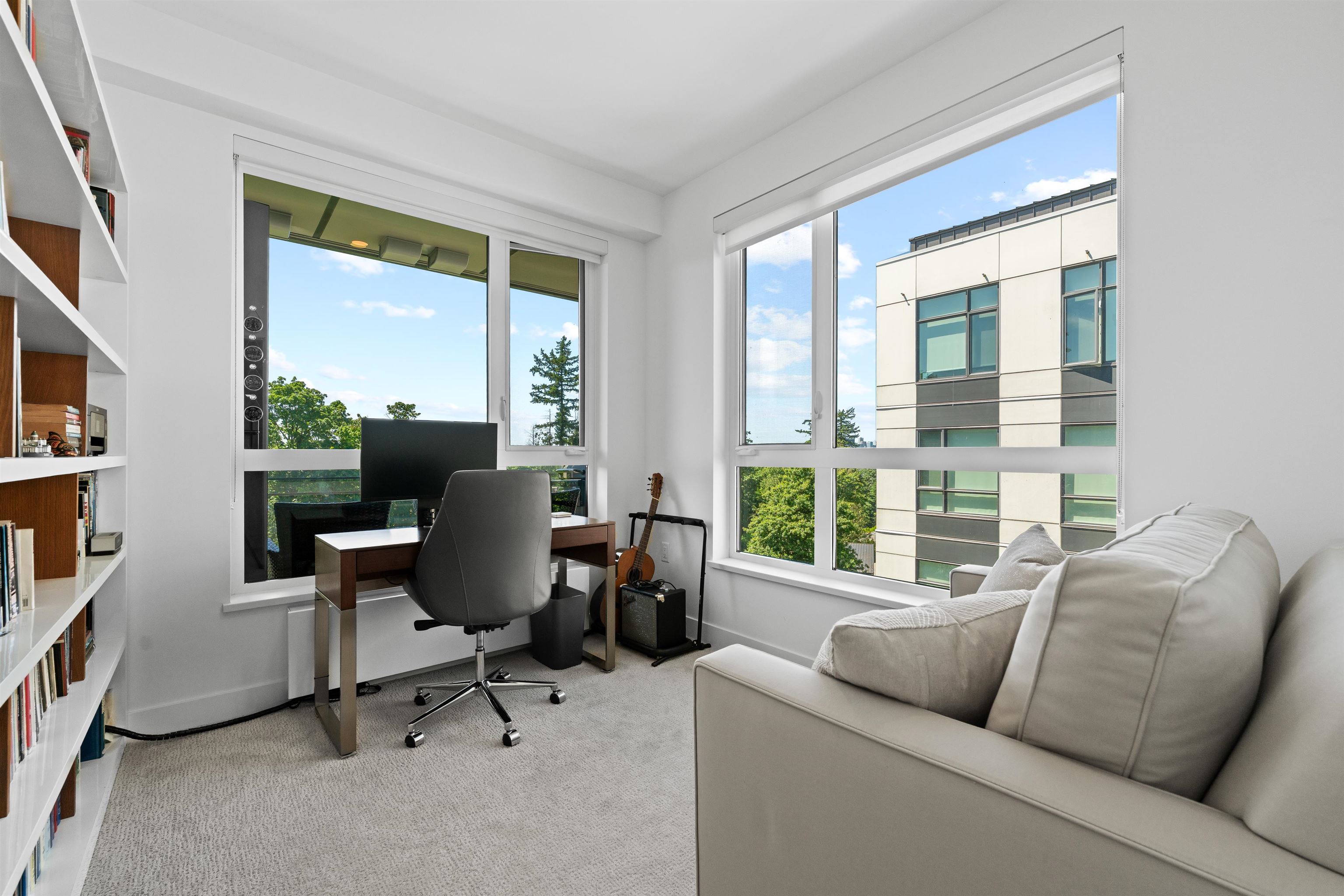 305 747 E 3RD STREET Unit: 305