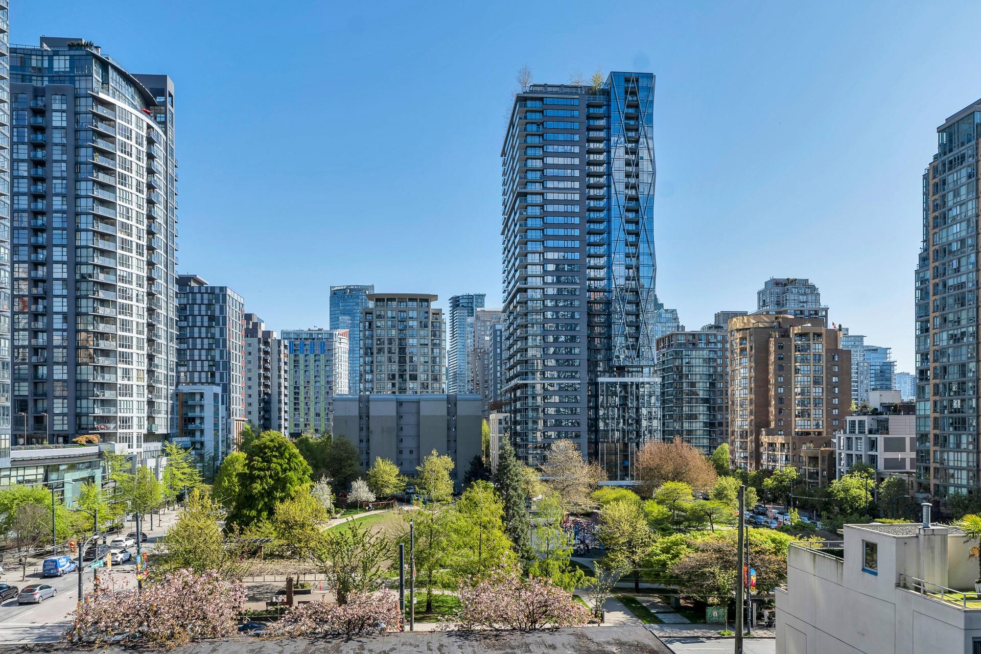 903 1199 SEYMOUR STREET Unit: 903