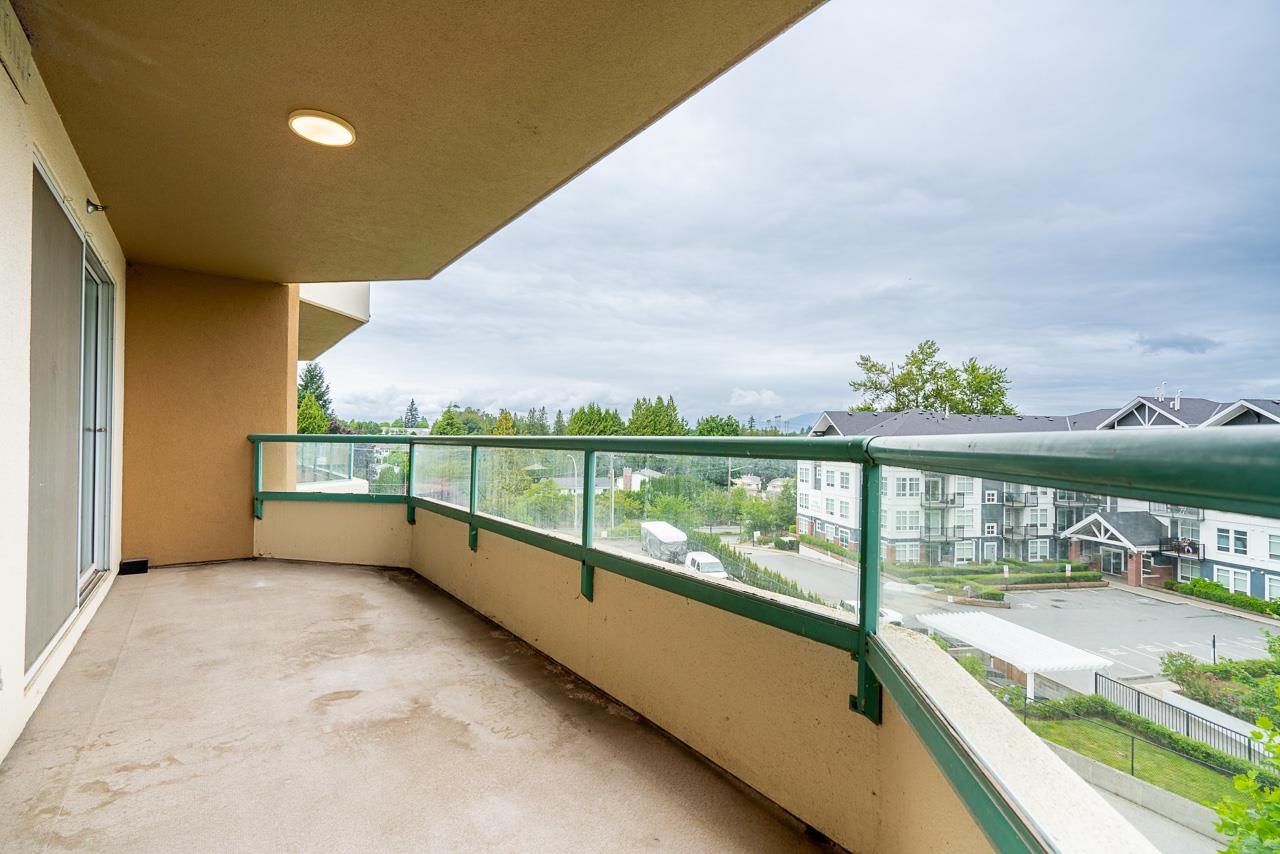 401 3190 GLADWIN ROAD Unit: 401