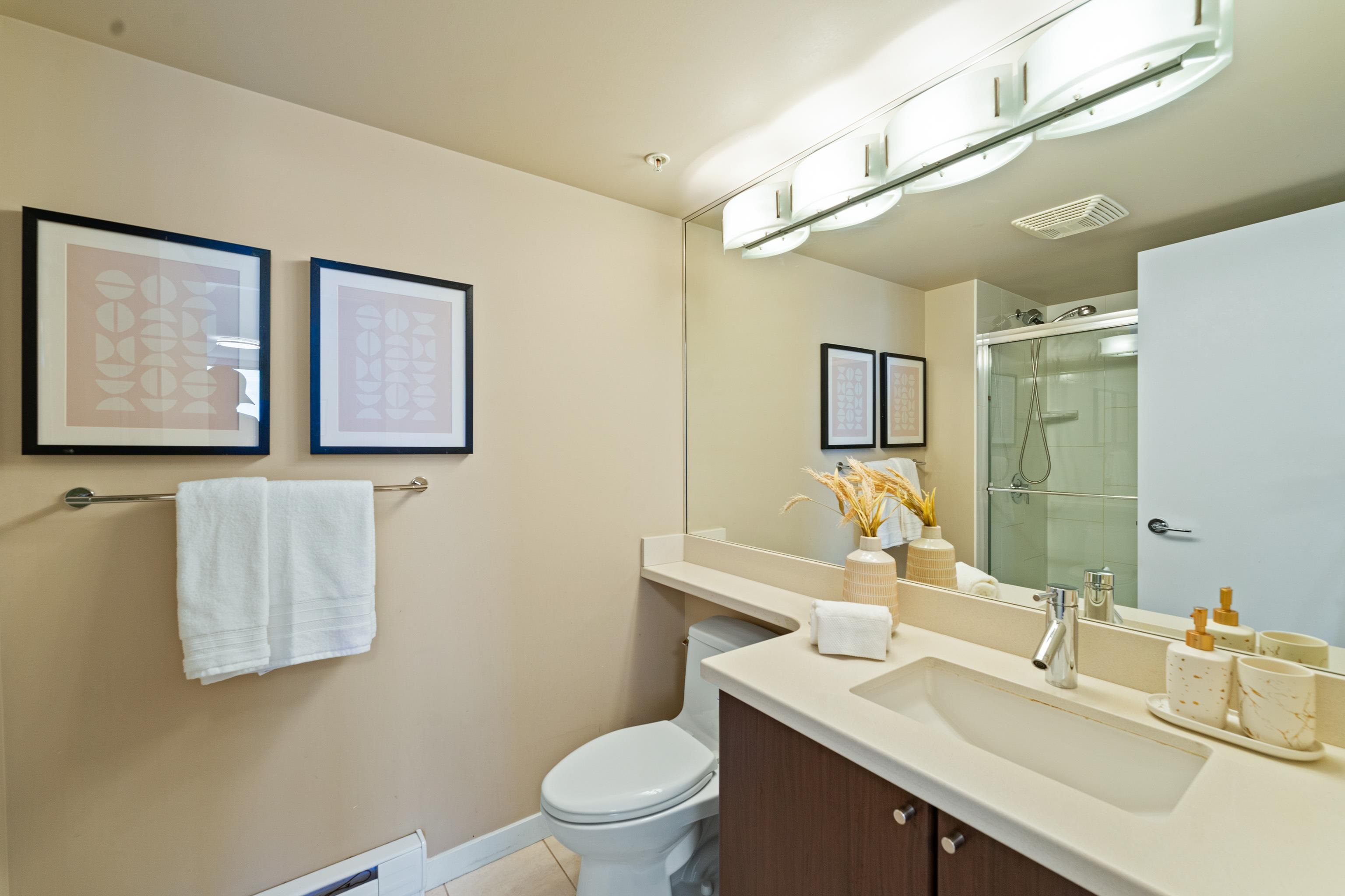 1301 8120 LANSDOWNE ROAD Unit: 1301