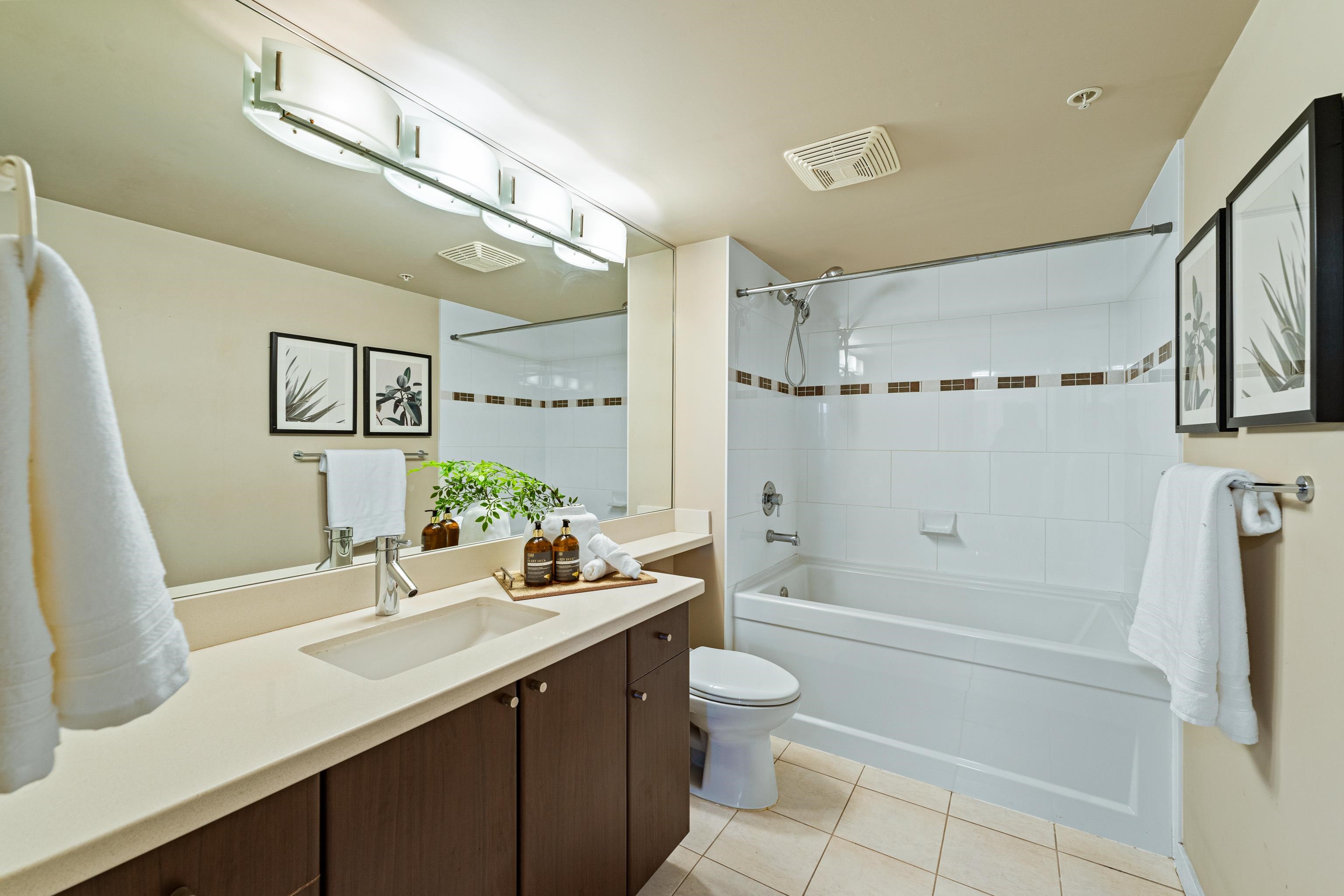 1301 8120 LANSDOWNE ROAD Unit: 1301