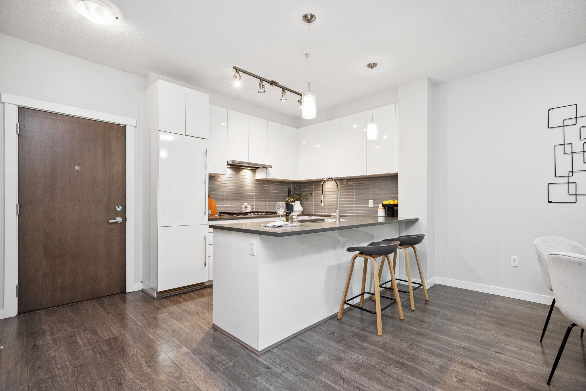 122 9388 TOMICKI AVENUE Unit: 122
