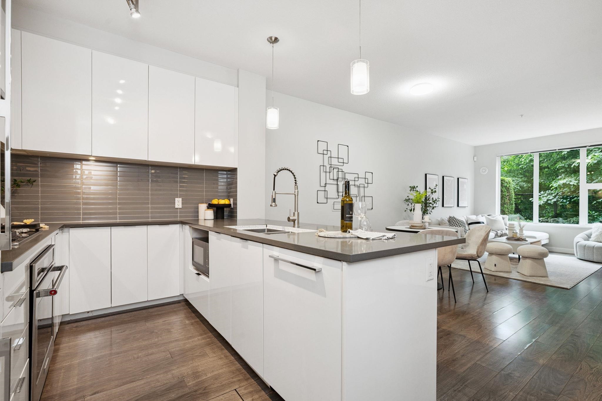 122 9388 TOMICKI AVENUE Unit: 122