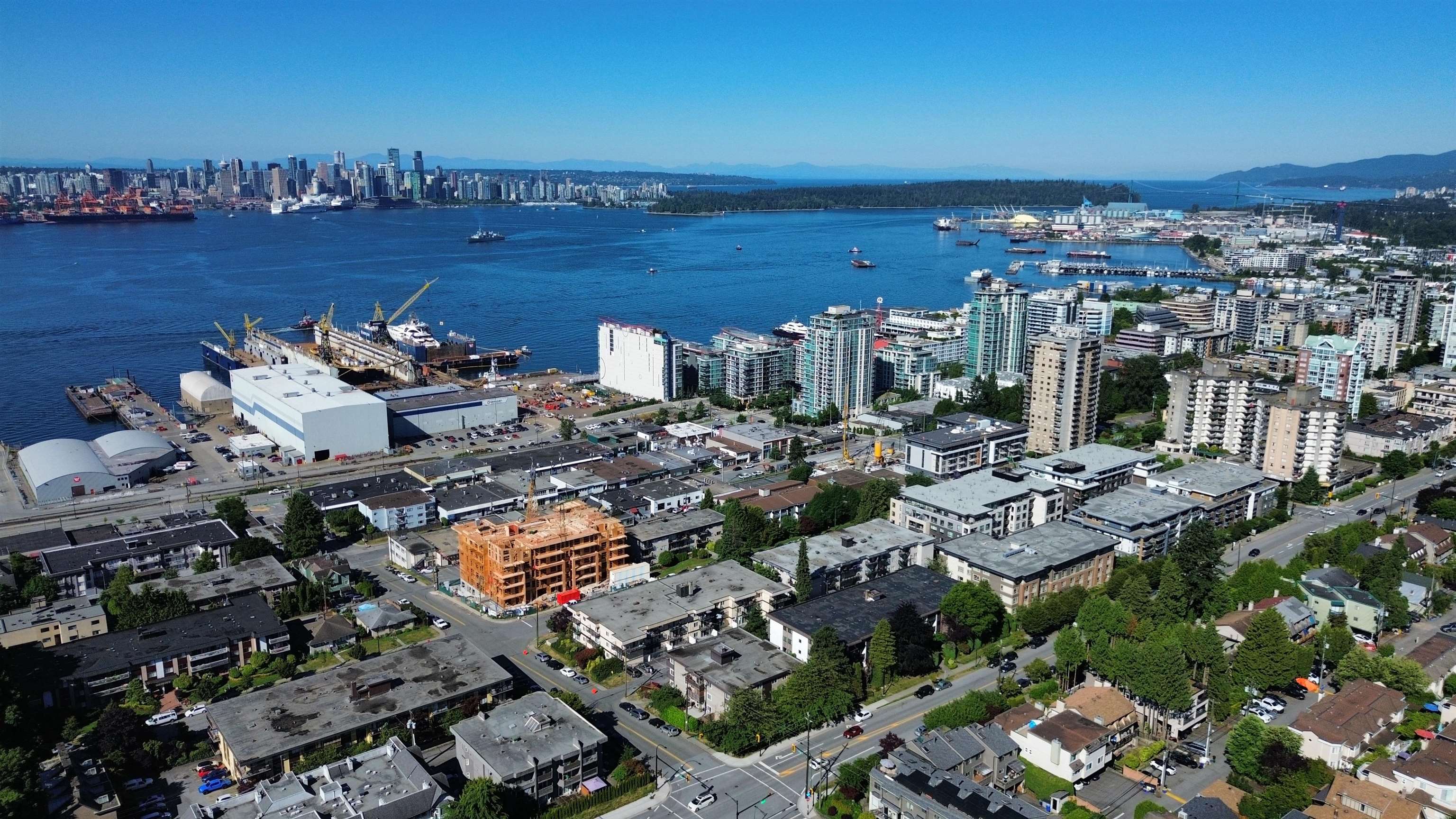 101 241 ST. ANDREWS AVENUE Unit: 101
