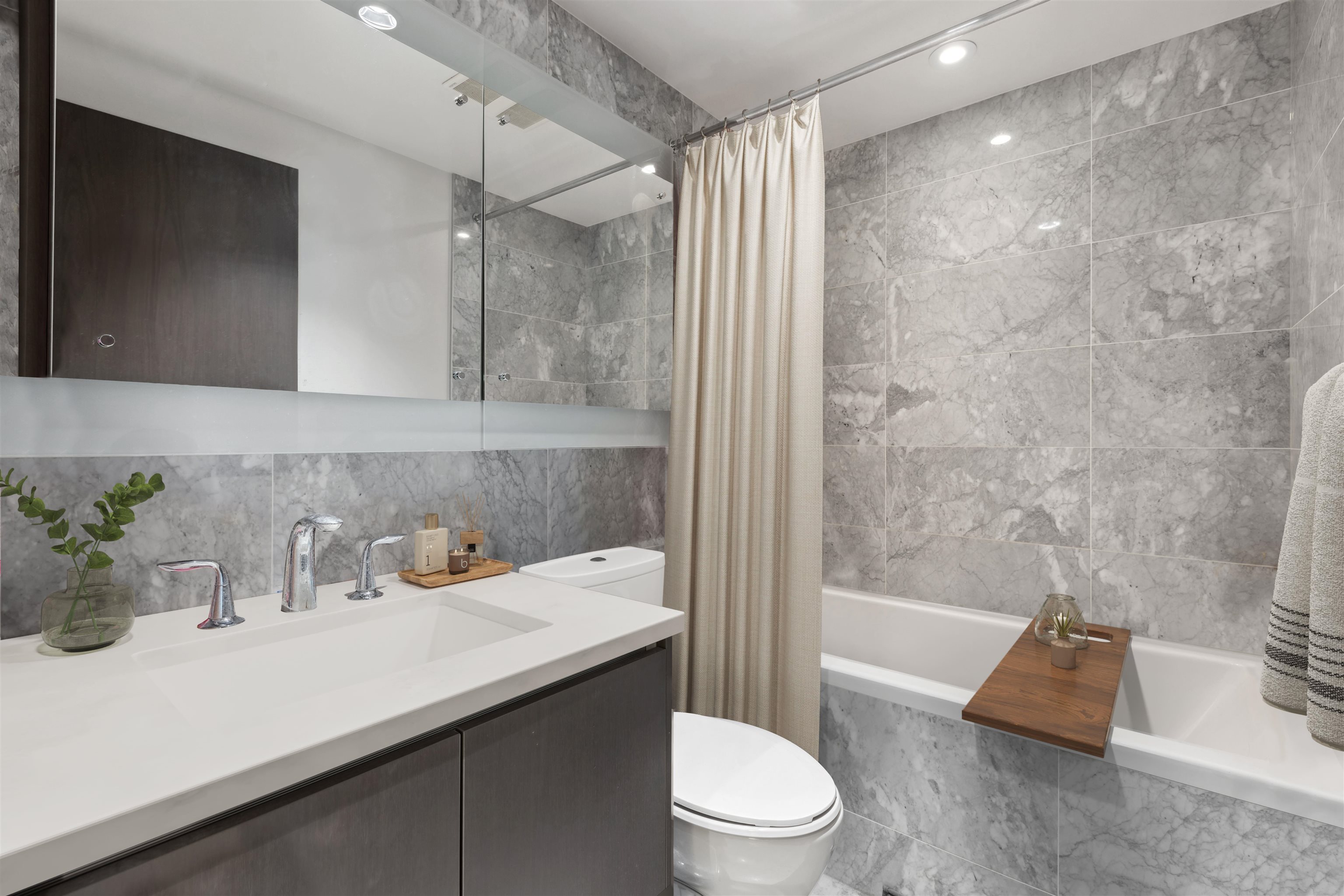 1106 8988 PATTERSON ROAD Unit: 1106