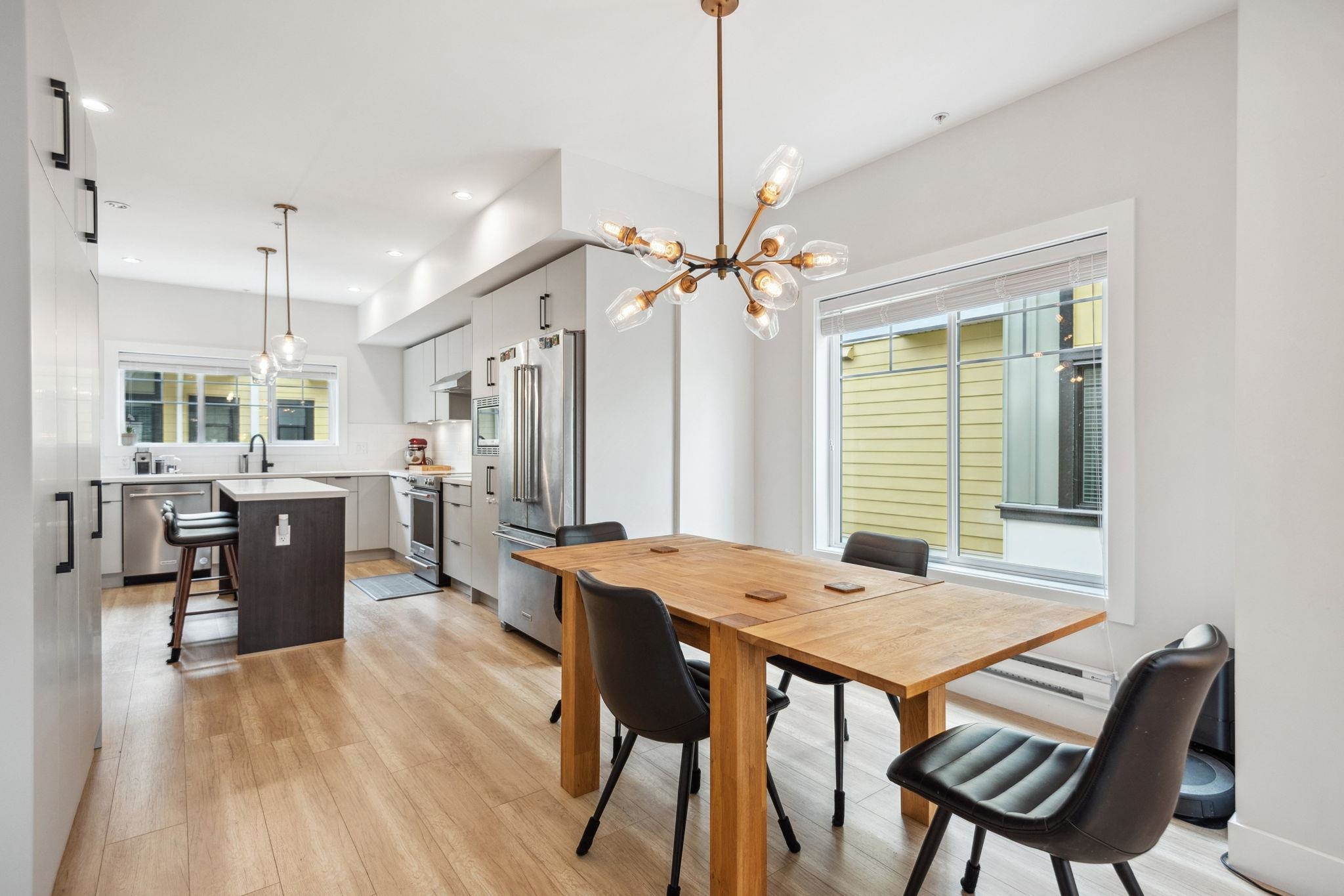 207 80 ELGIN STREET Unit: 207