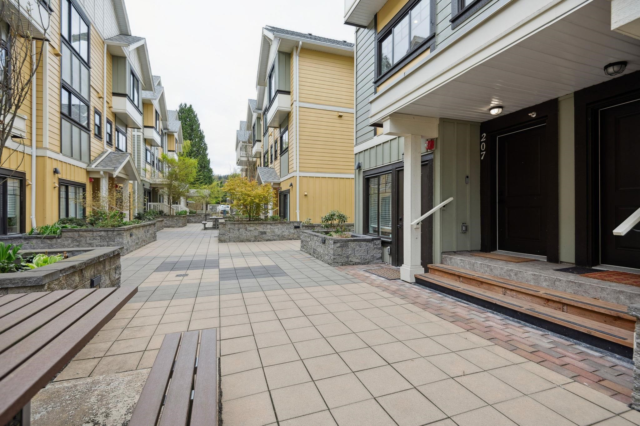 207 80 ELGIN STREET Unit: 207
