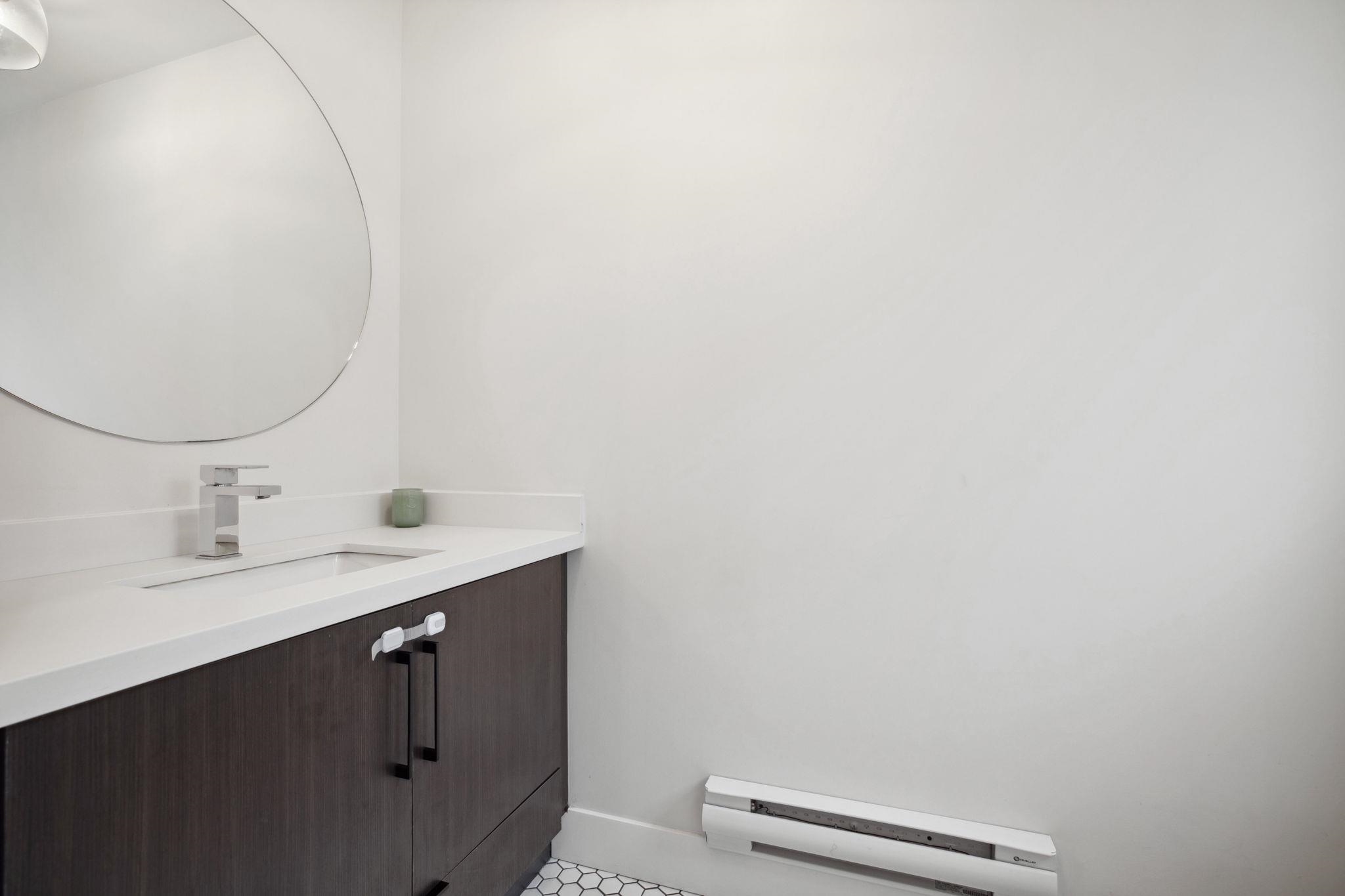 207 80 ELGIN STREET Unit: 207