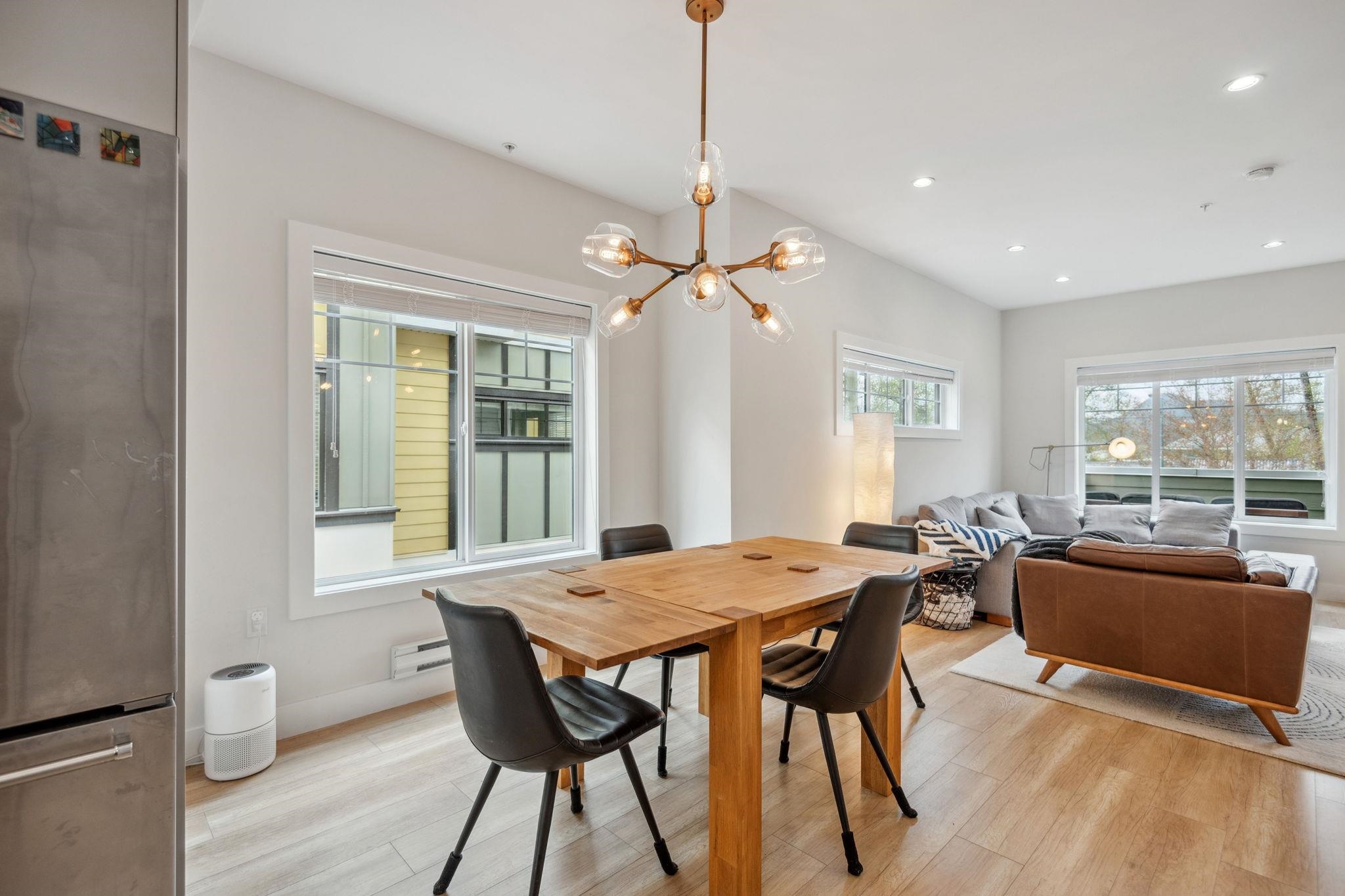 207 80 ELGIN STREET Unit: 207