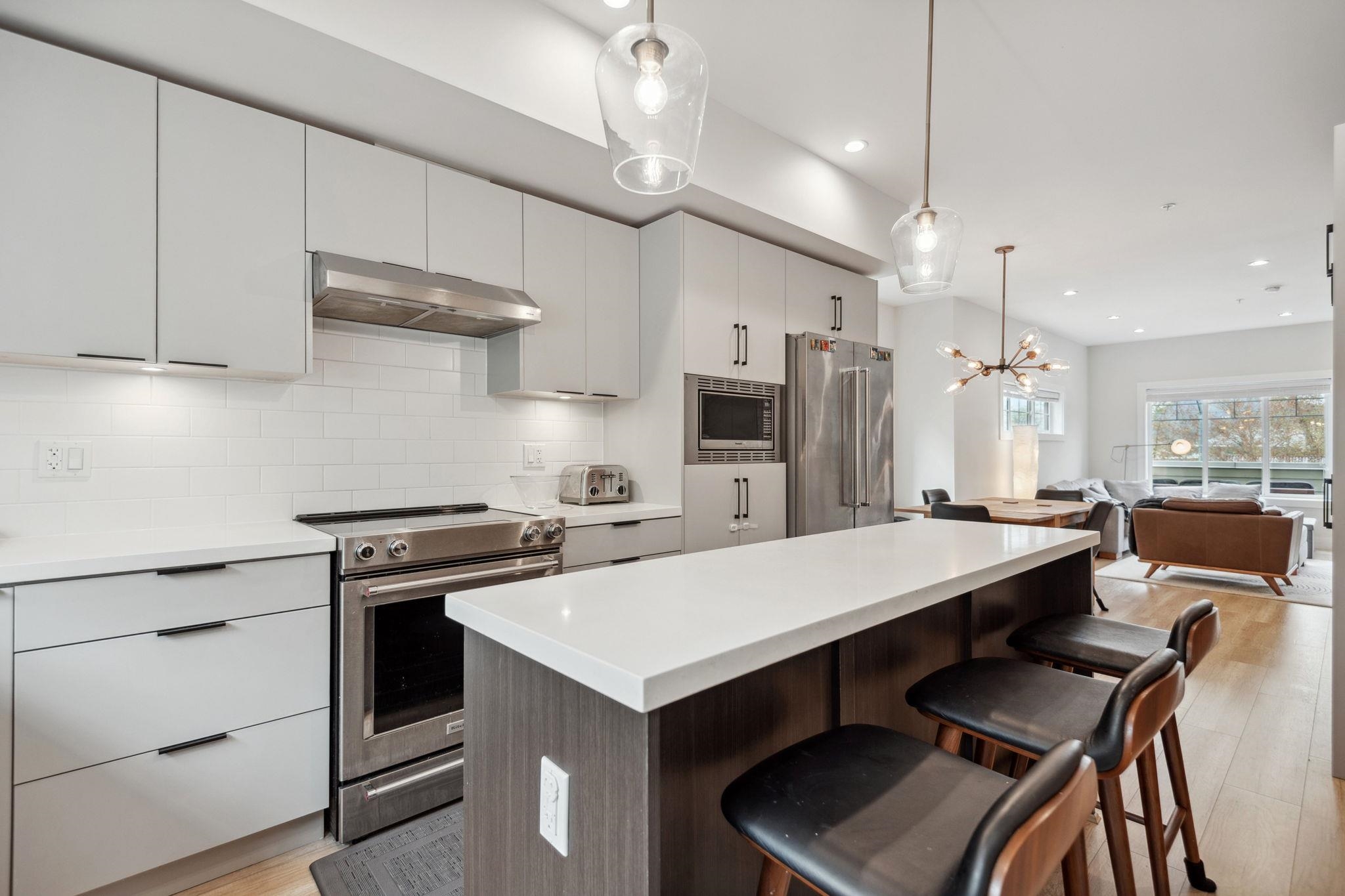 207 80 ELGIN STREET Unit: 207