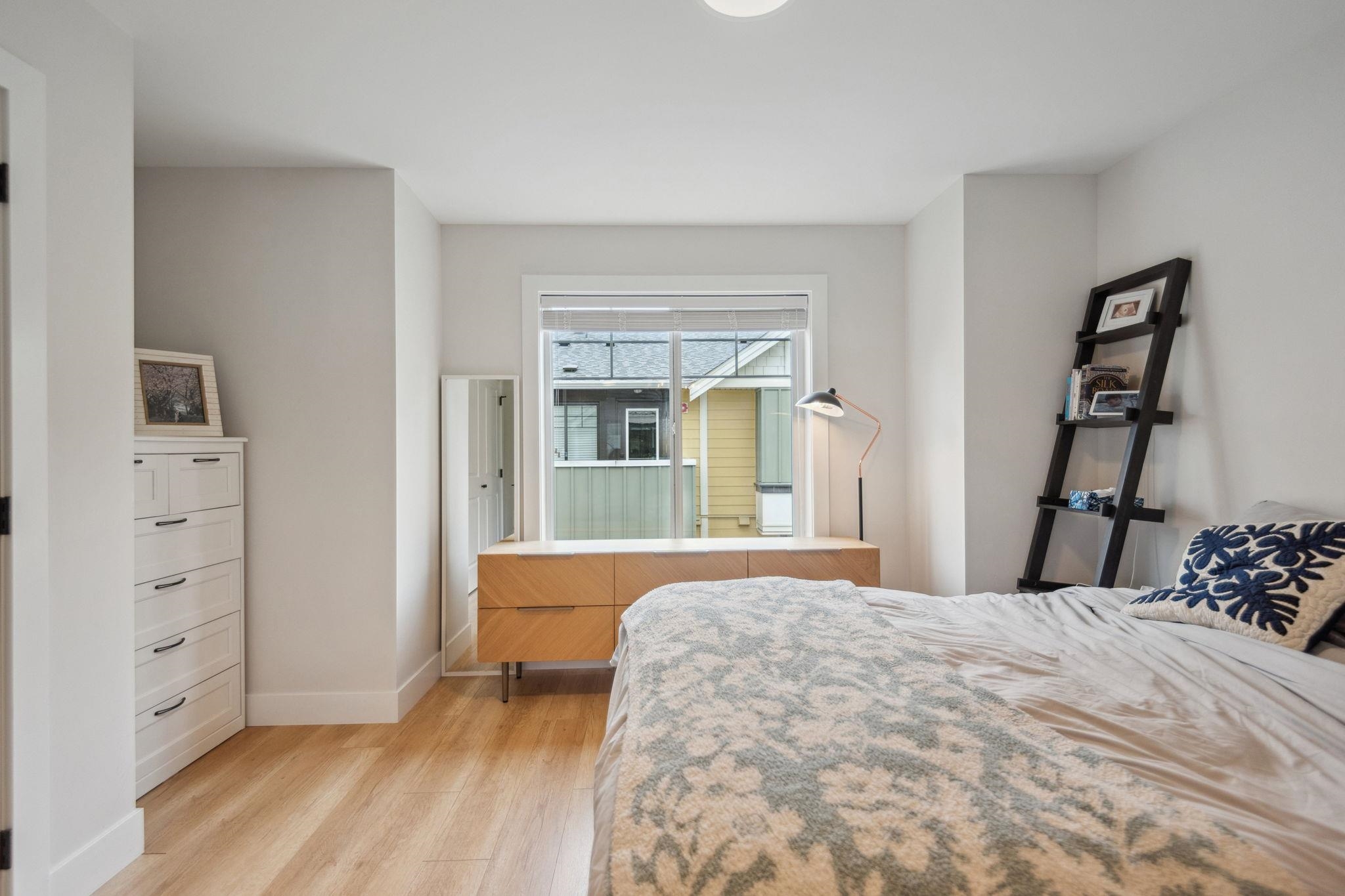 207 80 ELGIN STREET Unit: 207